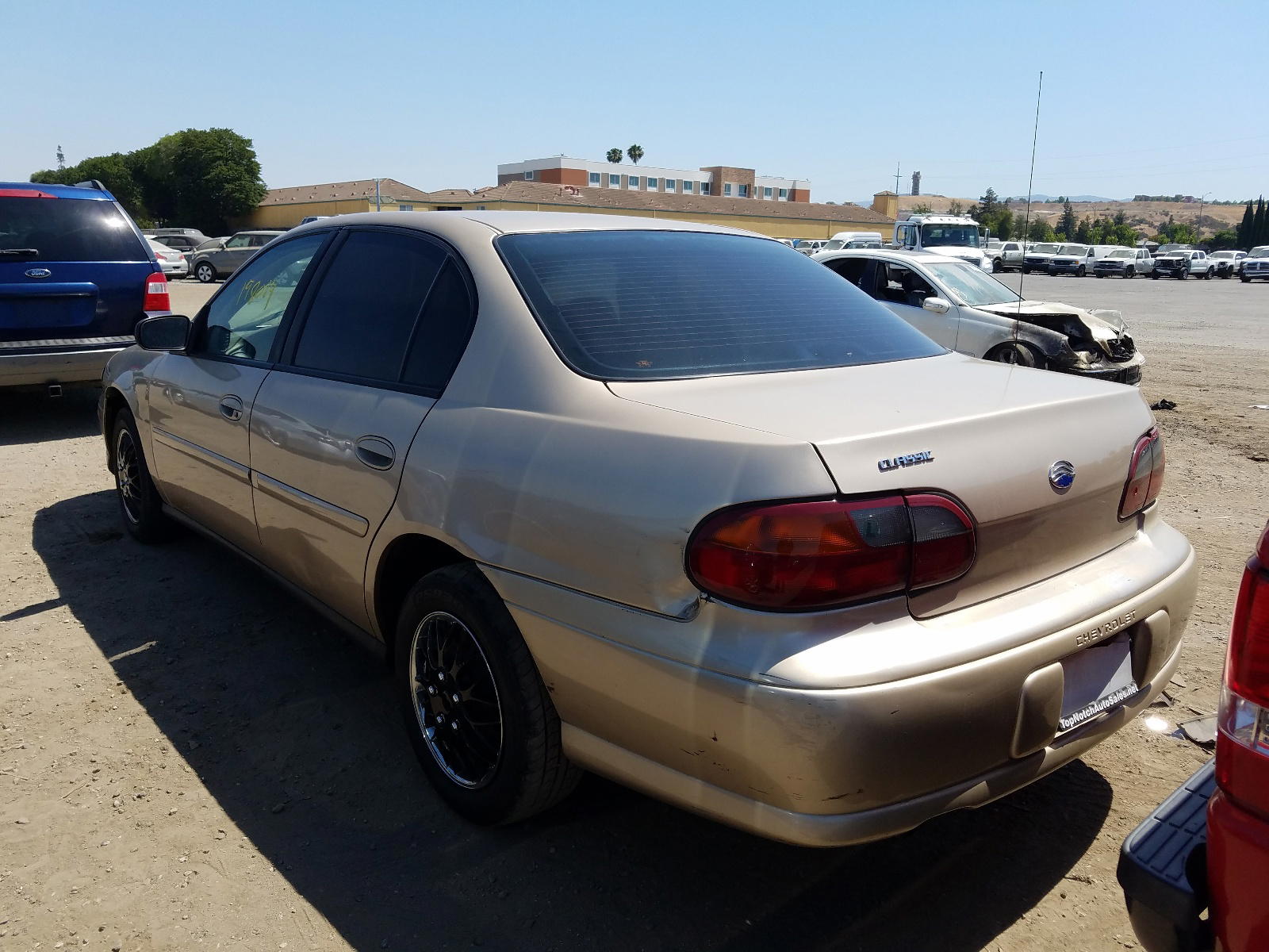 Photo 3 from auction – 2005 CHEVROLET CLASSIC with VIN 1G1ND52F35M100496