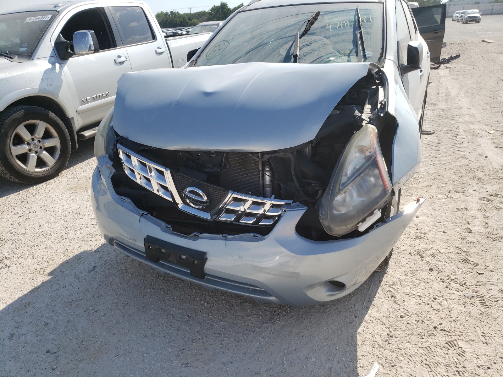 Photo 7 from auction – 2014 NISSAN ROGUE SELE with VIN JN8AS5MT3EW103230