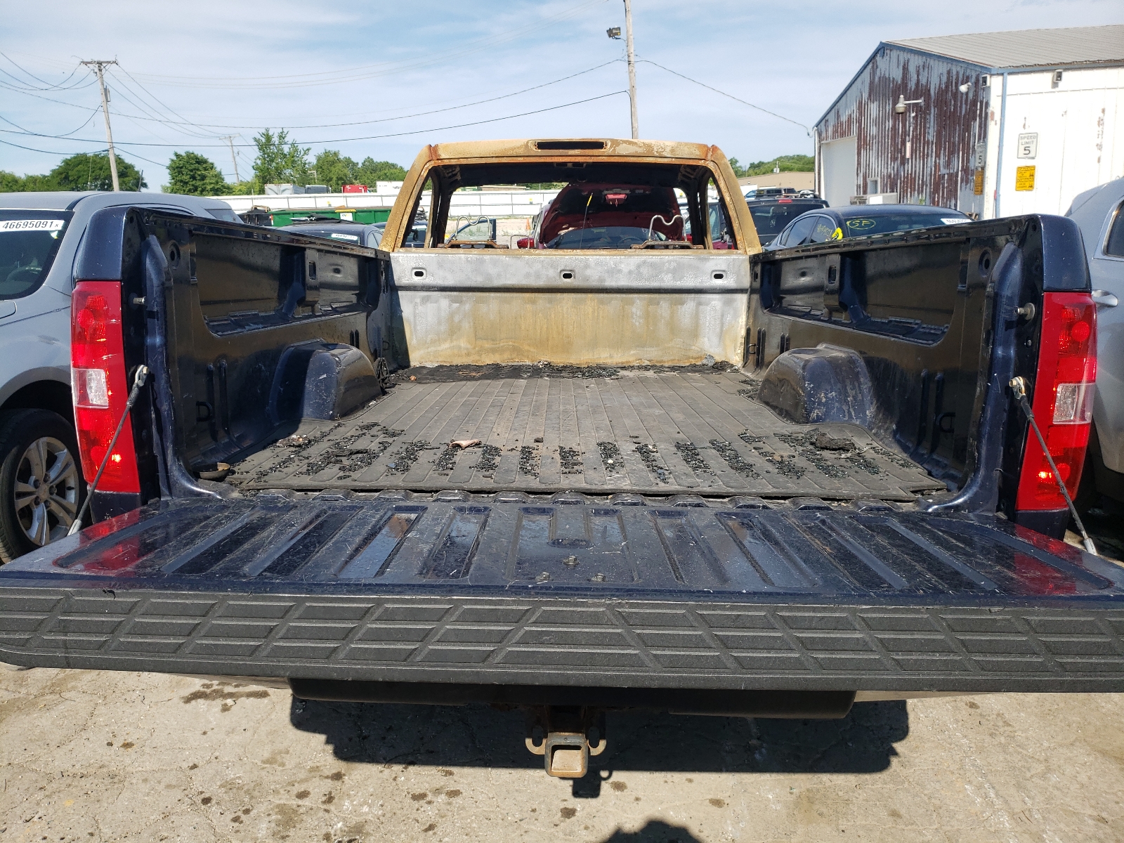 Photo 9 from auction – 2011 CHEVROLET SILVERADO with VIN 1GCNKPE05BZ448377