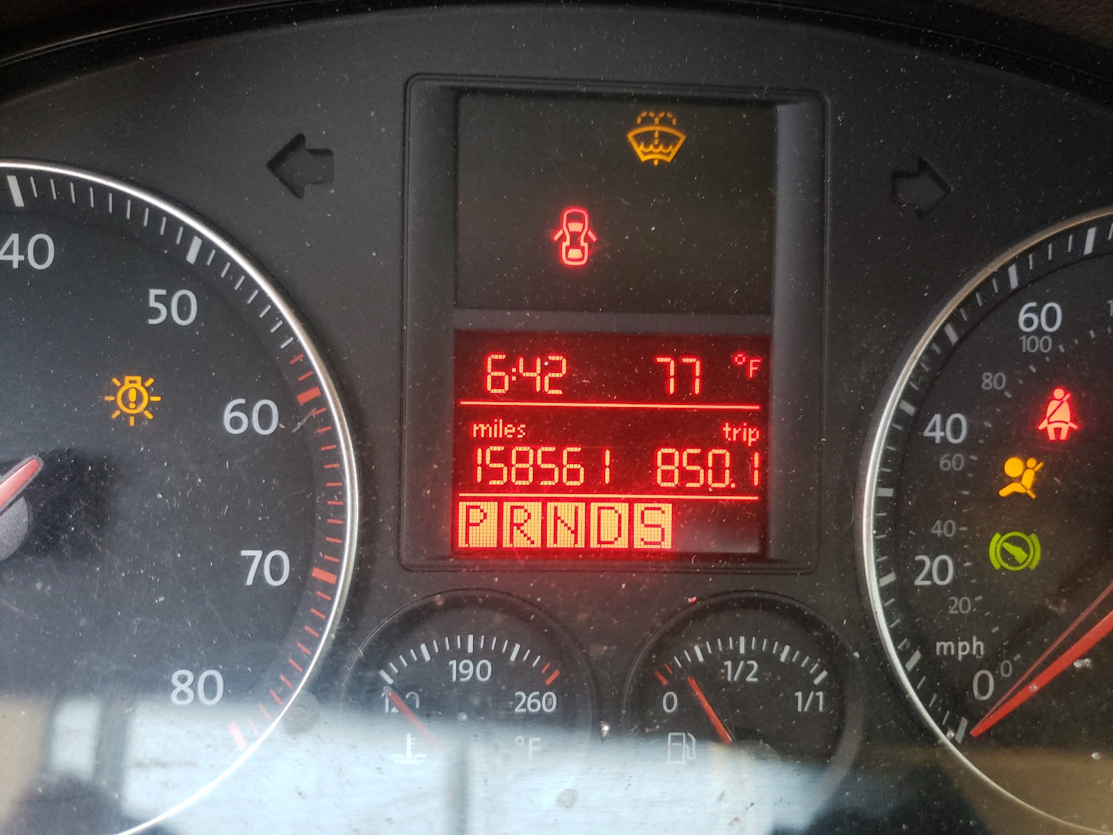 Photo 8 from auction – 2006 VOLKSWAGEN JETTA 2.5 with VIN 3VWSF71K96M746059