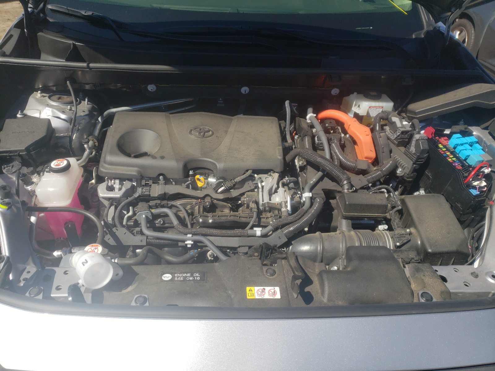 Photo 7 from auction – 2019 TOYOTA RAV4 LIMIT with VIN JTMDWRFV0KD006447