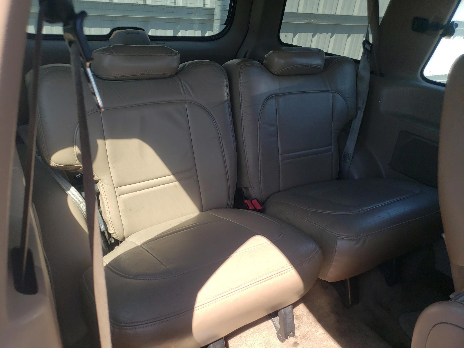 Photo 6 from auction – 1999 FORD EXPLORER with VIN 1FMCU22E4XUA34737