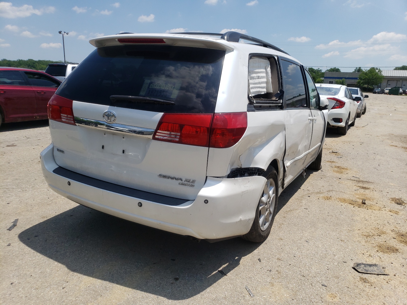 Photo 4 from auction – 2004 TOYOTA SIENNA XLE with VIN 5TDZA22C94S172005