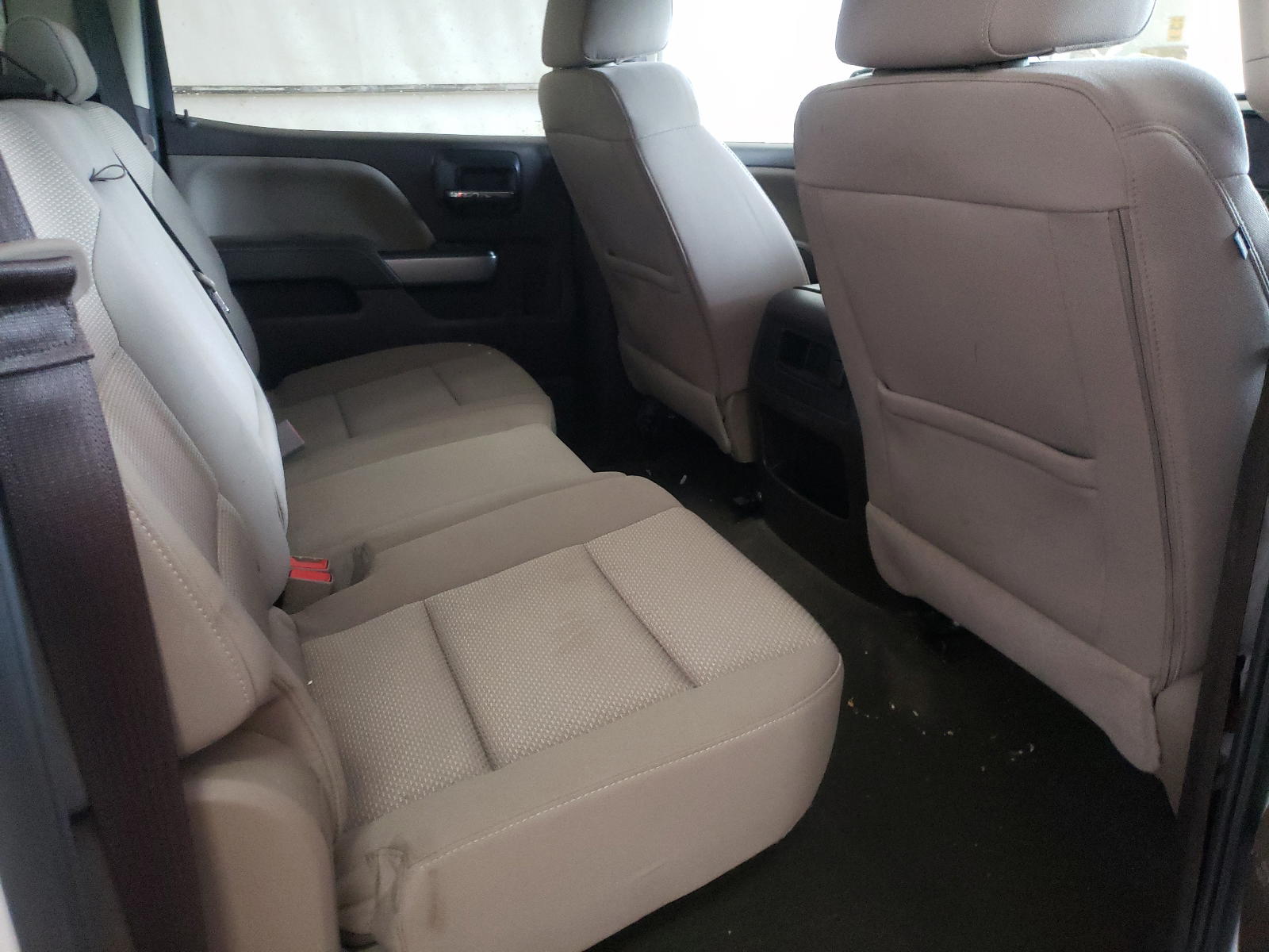 Photo 6 from auction – 2018 CHEVROLET SILVERADO with VIN 3GCUKRECXJG243797