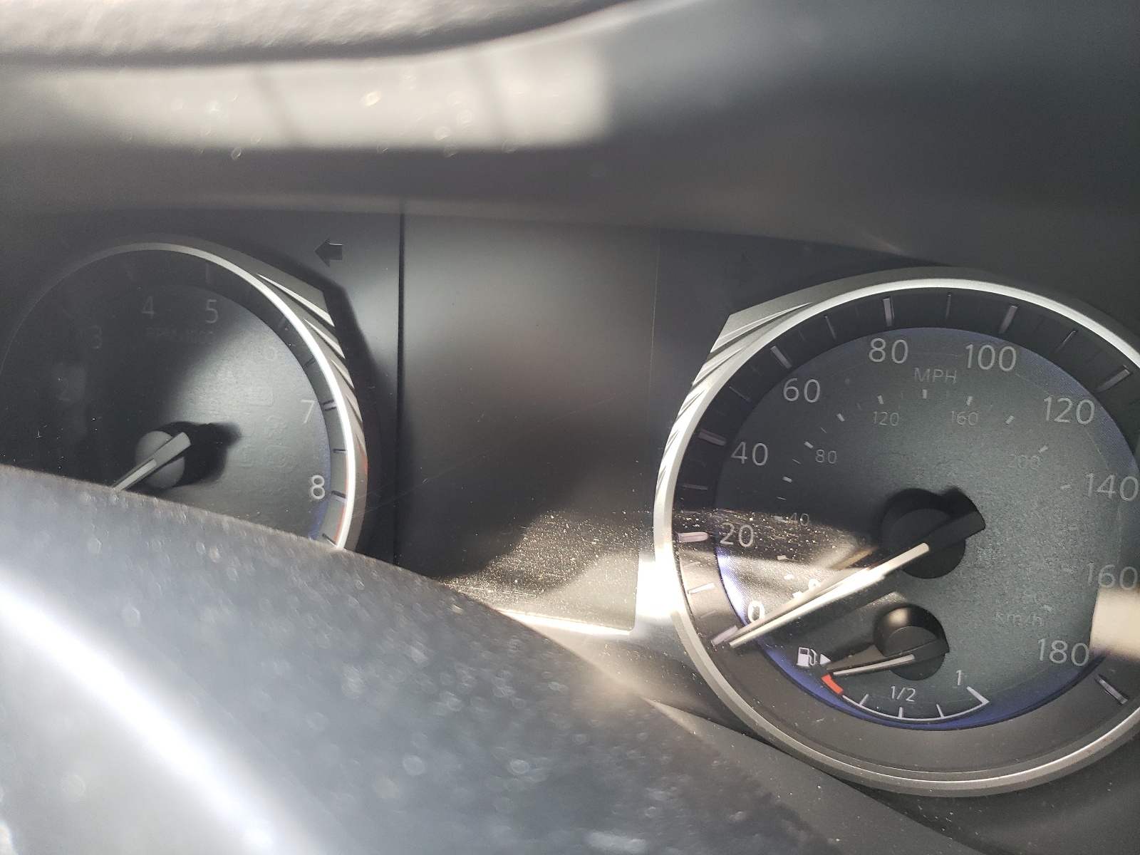 Photo 8 from auction – 2015 INFINITI Q50 BASE with VIN JN1BV7AP7FM337297