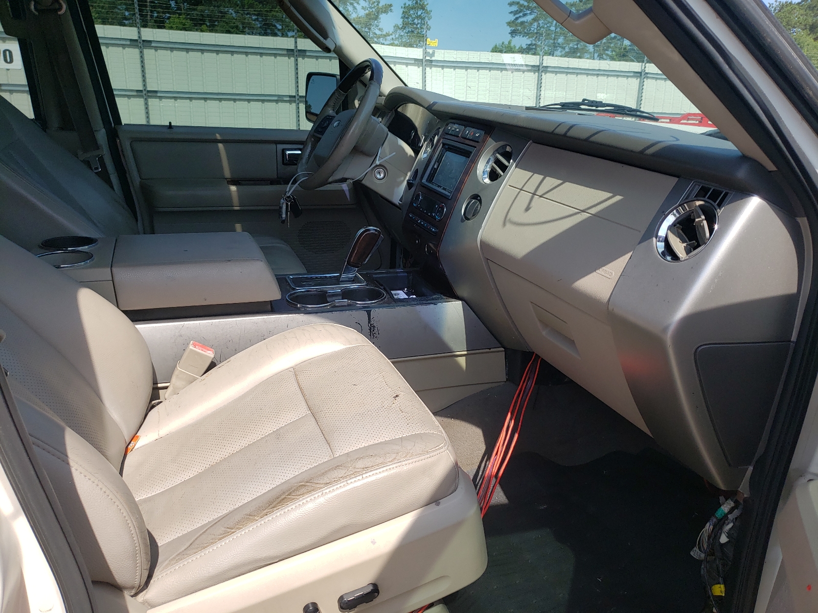 Photo 5 from auction – 2008 FORD EXPEDITION with VIN 1FMFU19578LA05043