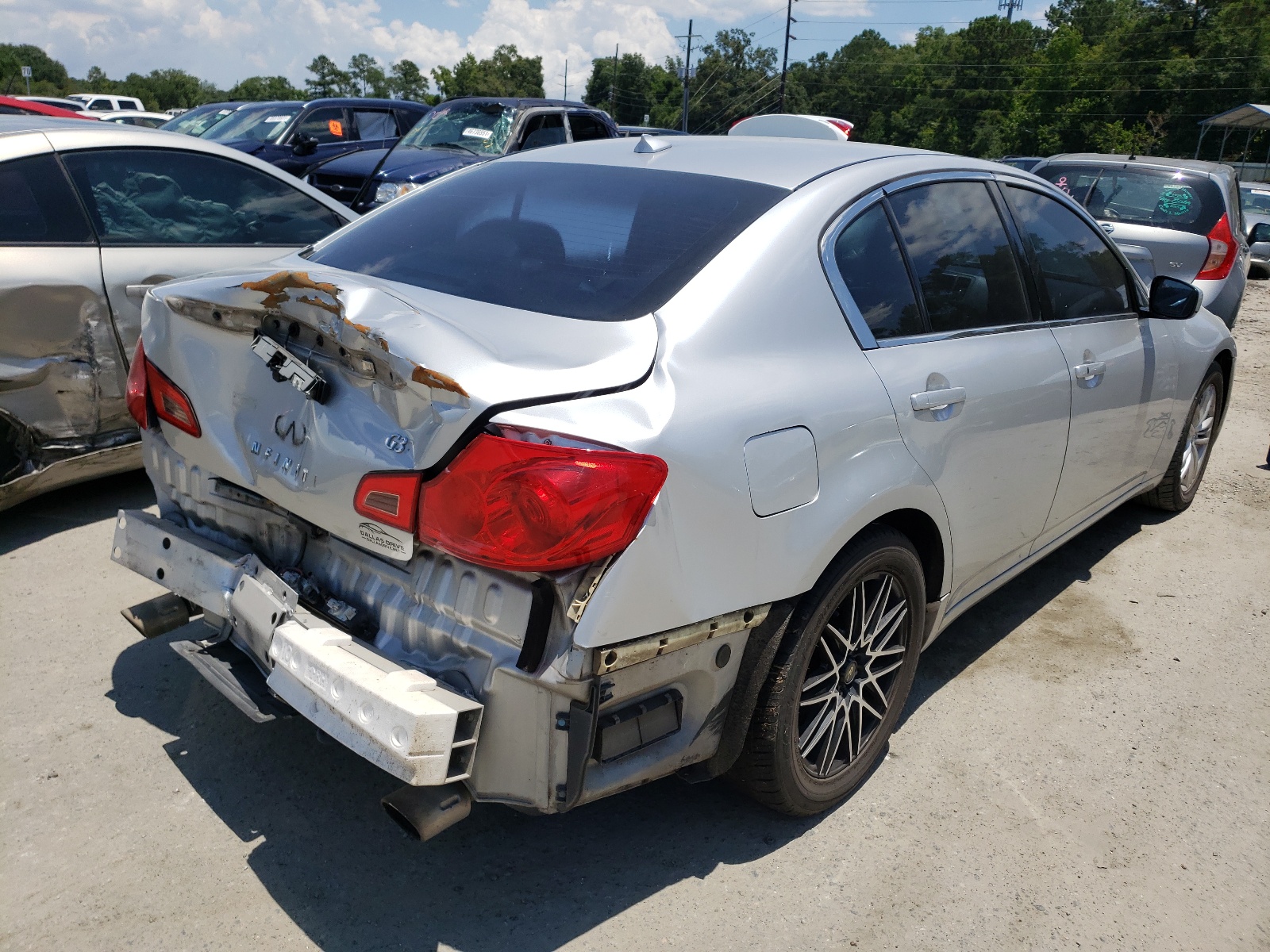 Photo 4 from auction – 2010 INFINITI G37 BASE with VIN JN1CV6AP1AM400479