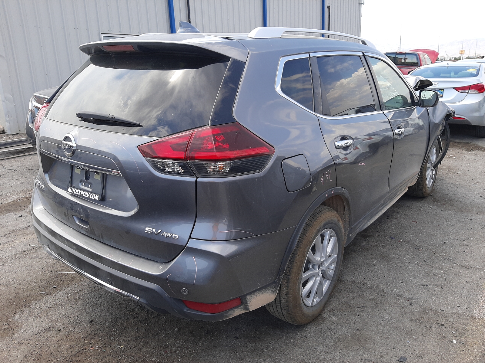 Photo 4 from auction – 2020 NISSAN ROGUE S with VIN KNMAT2MV7LP500472