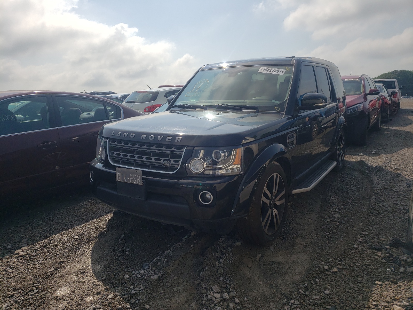 Photo 2 from auction – 2015 LAND ROVER LR4 HSE with VIN SALAG2V66FA770398