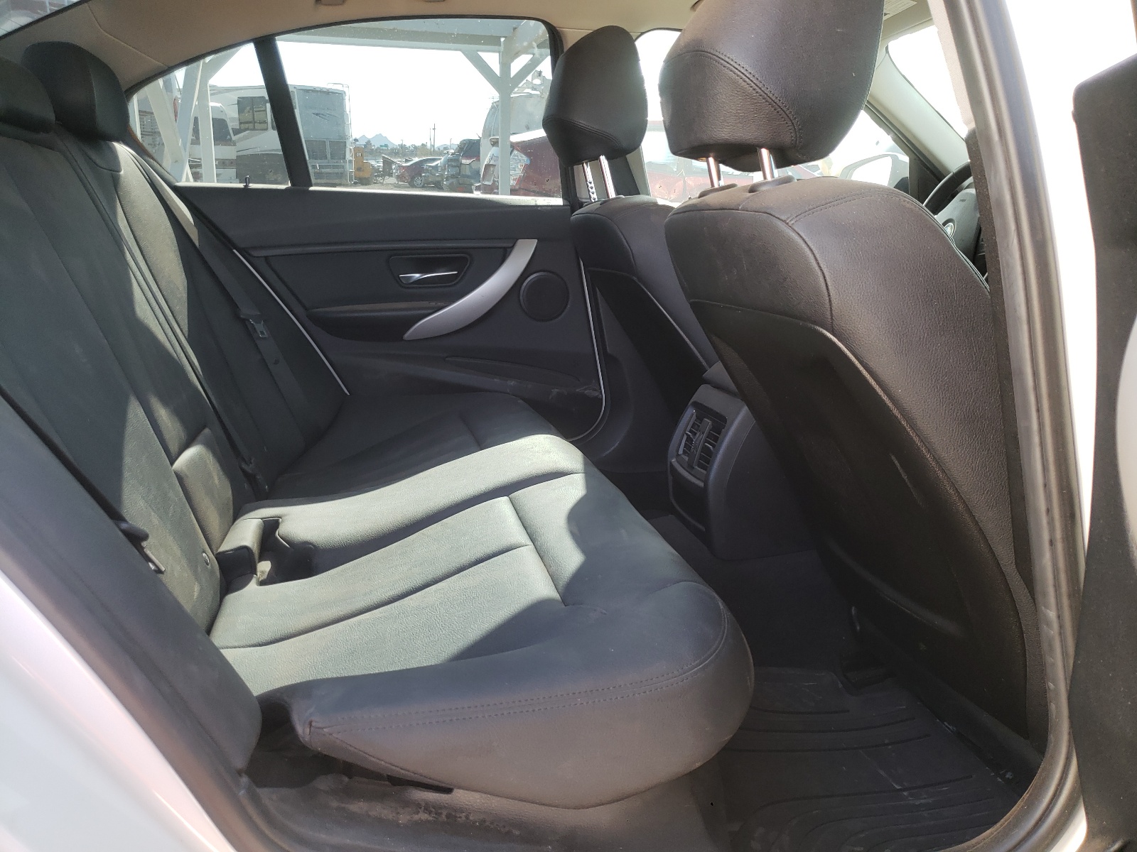Photo 6 from auction – 2015 BMW 320 I XDRI with VIN WBA3C3C5XFP664509