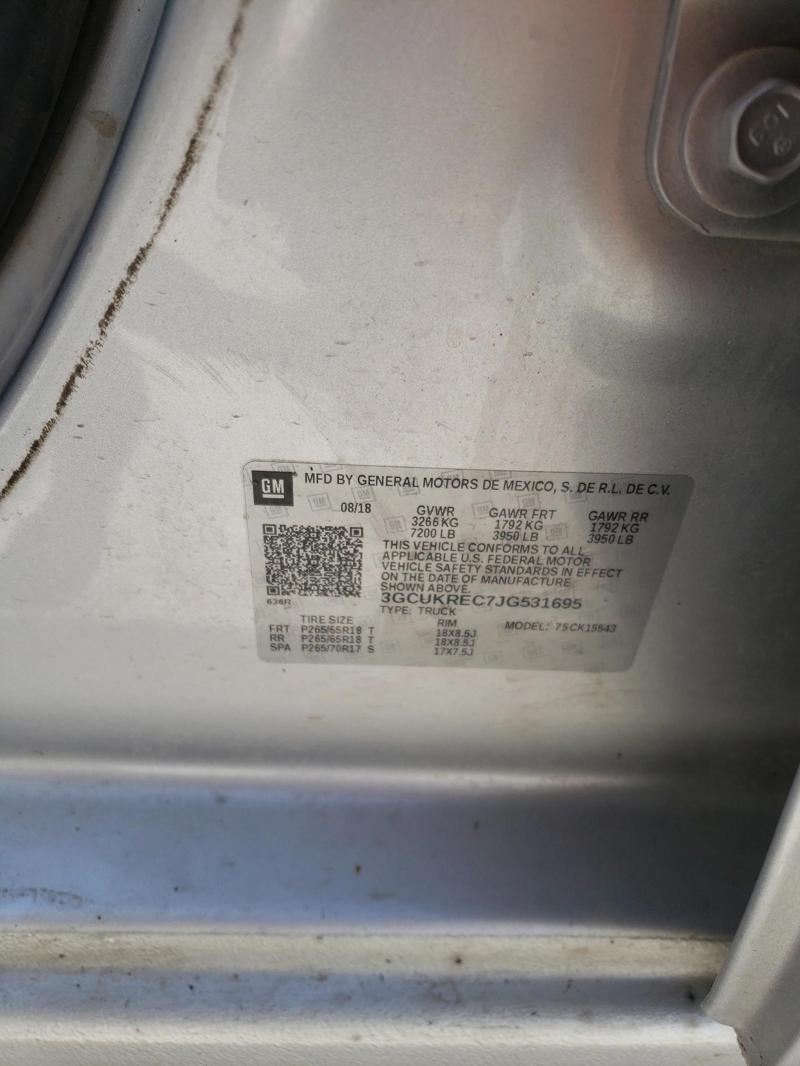 Photo 10 from auction – 2018 CHEVROLET SILVERADO with VIN 3GCUKREC7JG531695