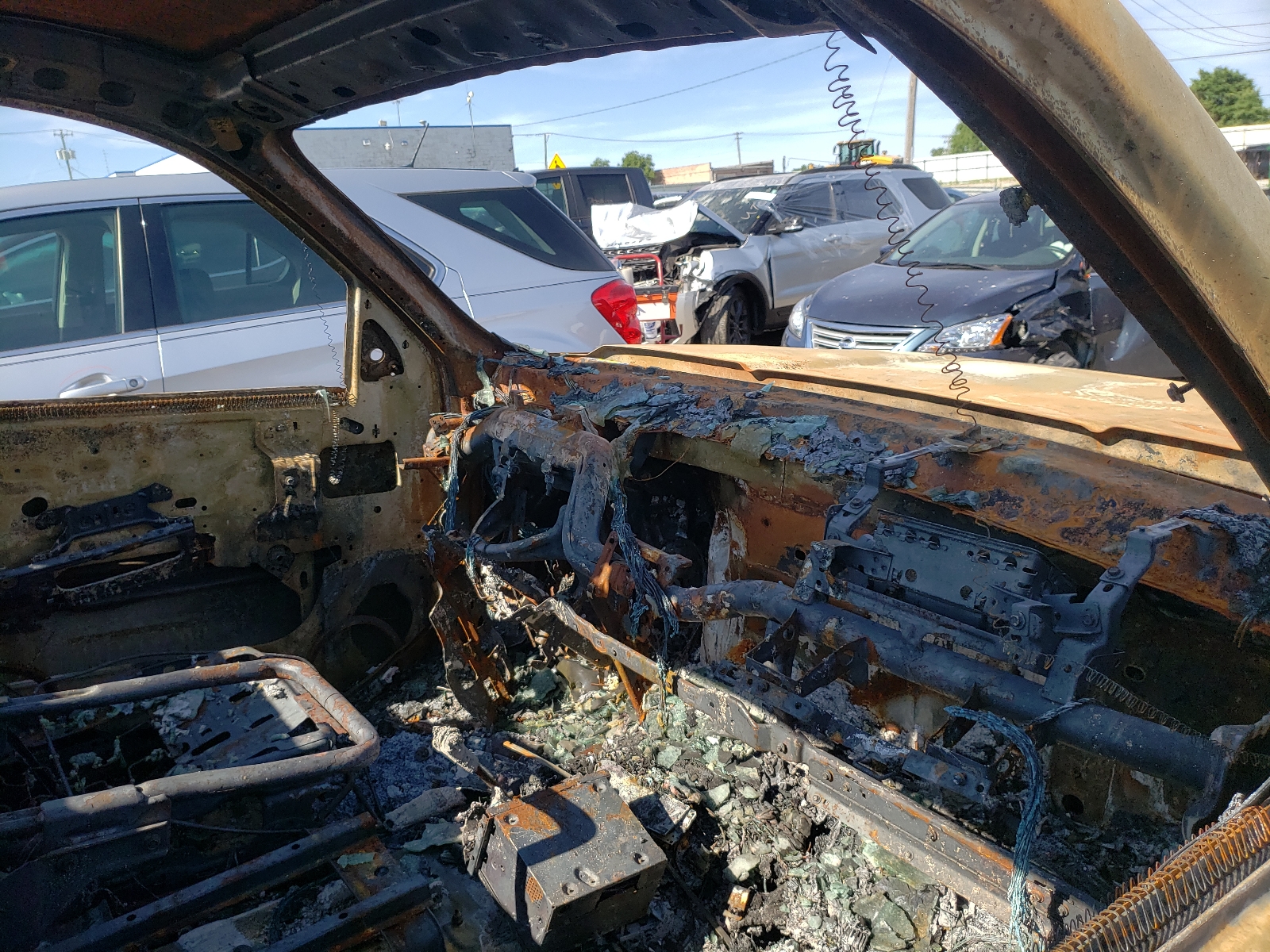 Photo 5 from auction – 2011 CHEVROLET SILVERADO with VIN 1GCNKPE05BZ448377