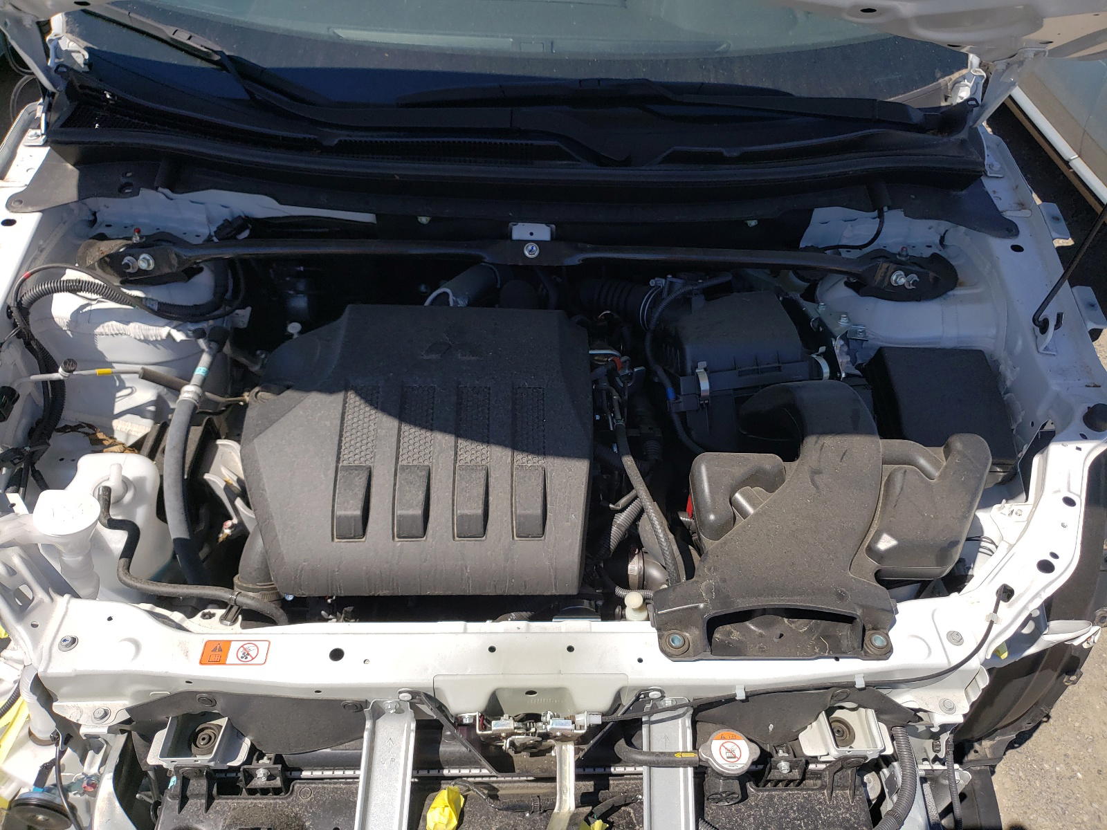 Photo 7 from auction – 2020 MITSUBISHI ECLIPSE CR with VIN JA4AT3AA3LZ001139
