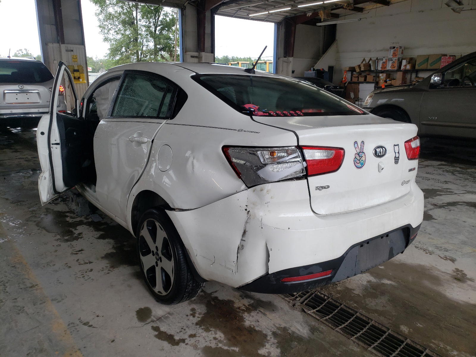 Photo 3 from auction – 2015 KIA RIO EX with VIN KNADN4A36F6453478