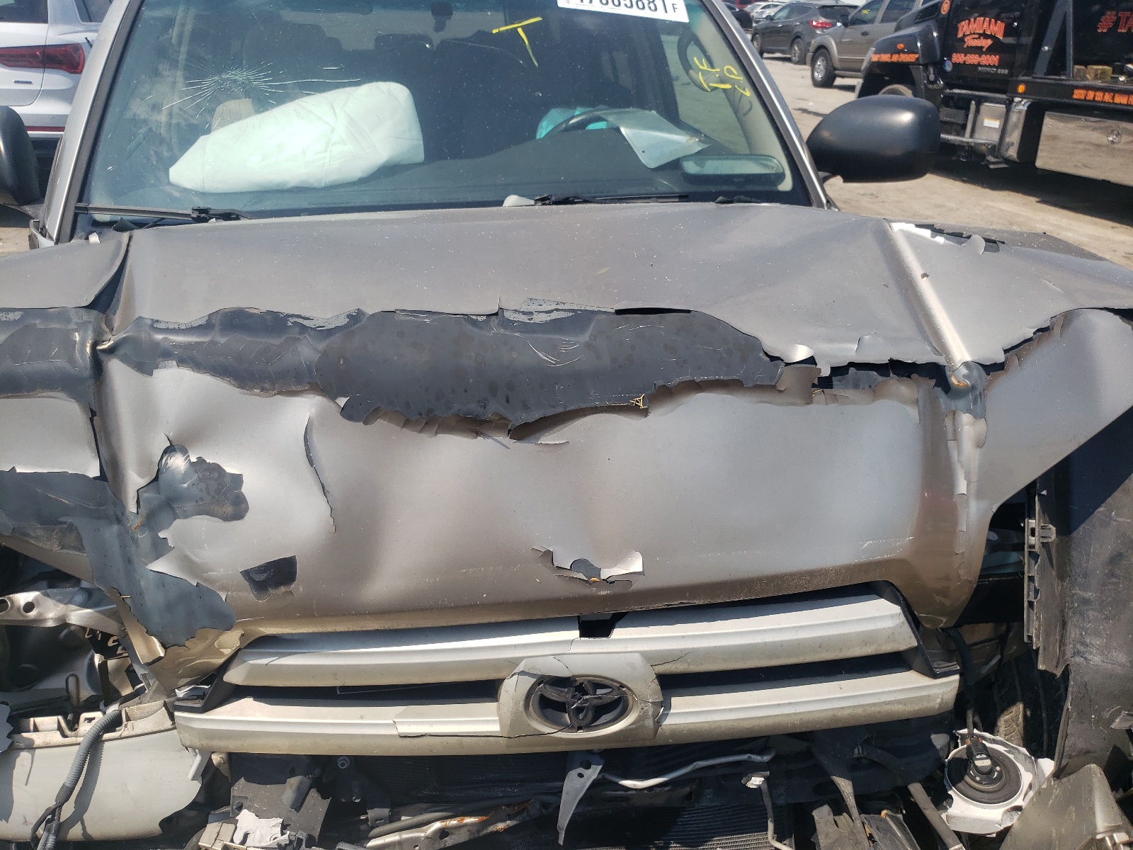 Foto 7 de la subasta – 2003 TOYOTA 4RUNNER SR con VIN JTEBT14RX30019878