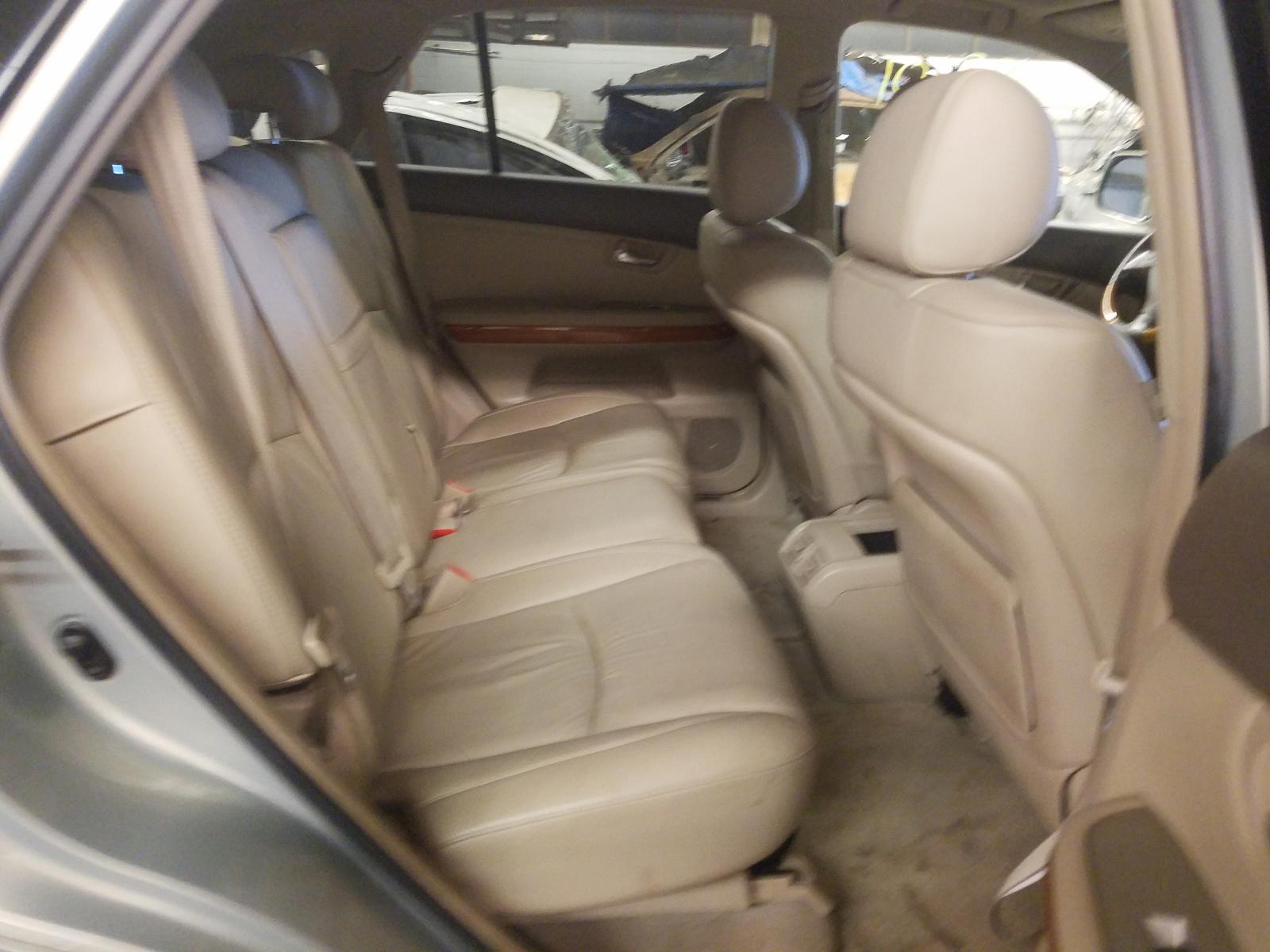 Photo 6 from auction – 2005 LEXUS RX 330 with VIN 2T2HA31U15C051485