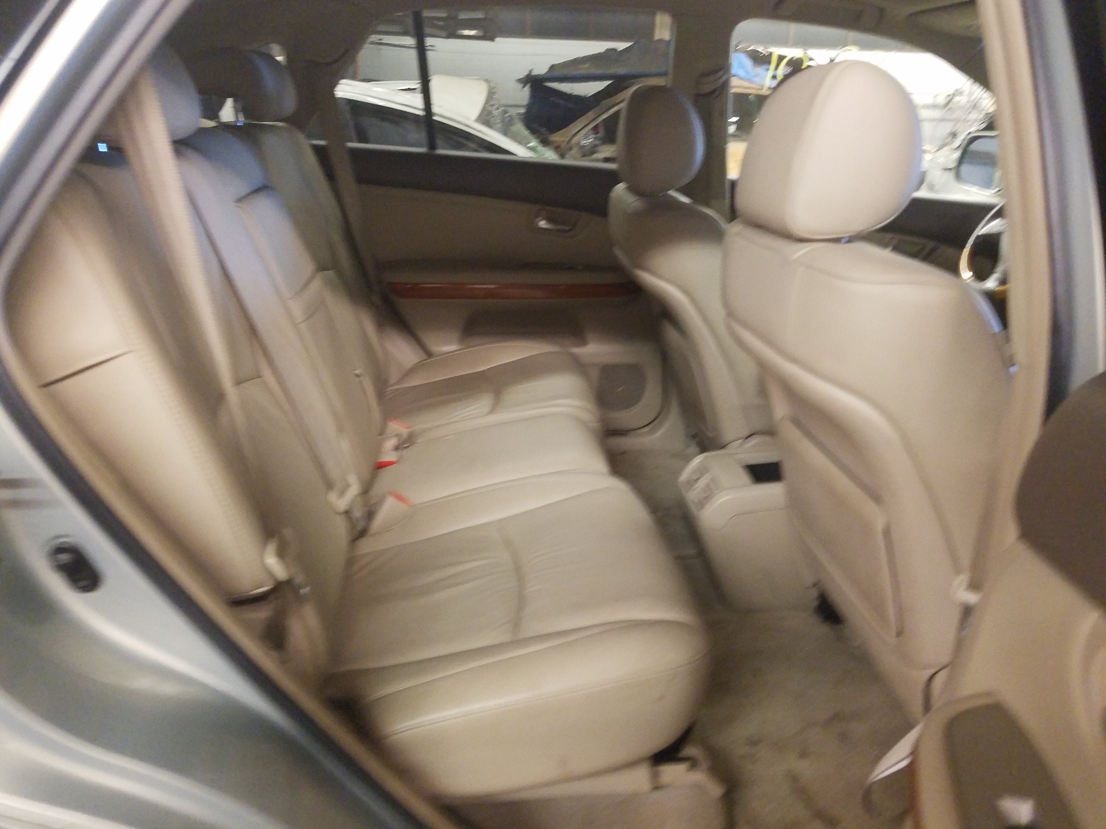 Zdjęcie 6 z aukcji – 2005 LEXUS RX 330 z VIN 2T2HA31U15C051485