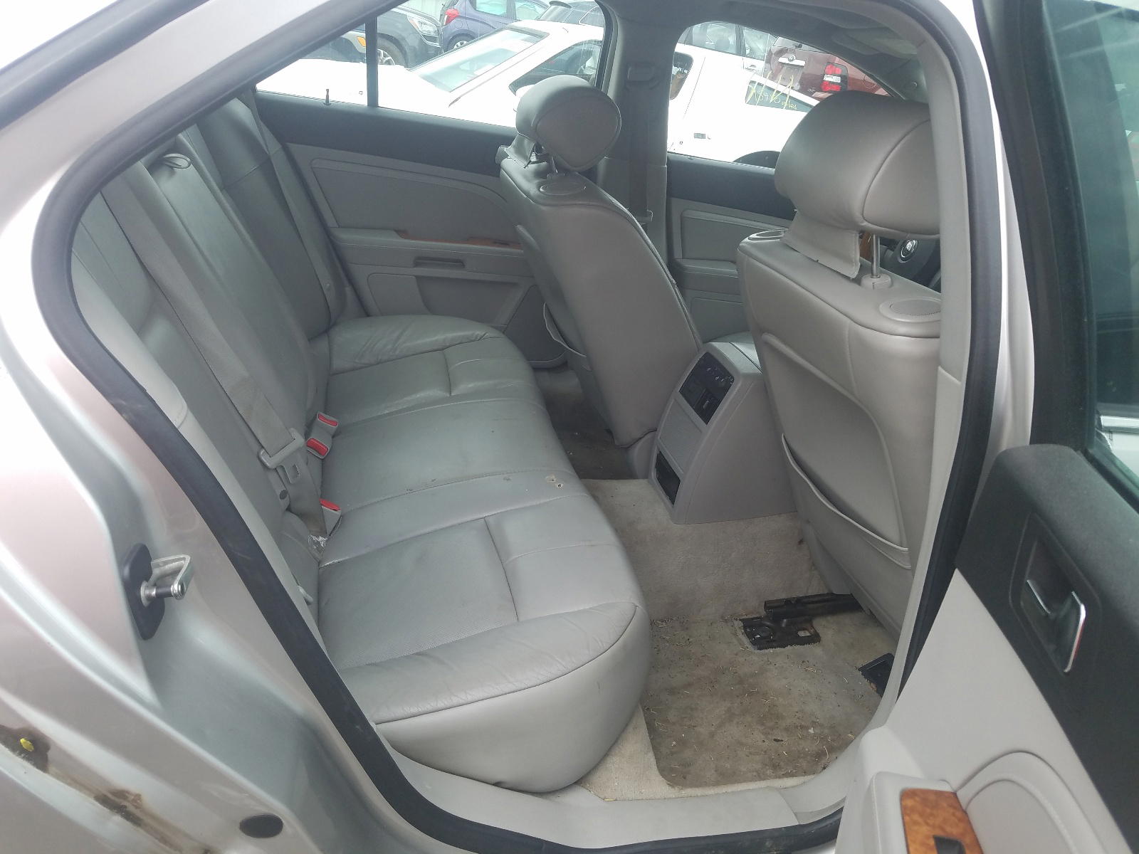 Photo 6 from auction – 2008 CADILLAC STS with VIN 1G6DD67V080147119