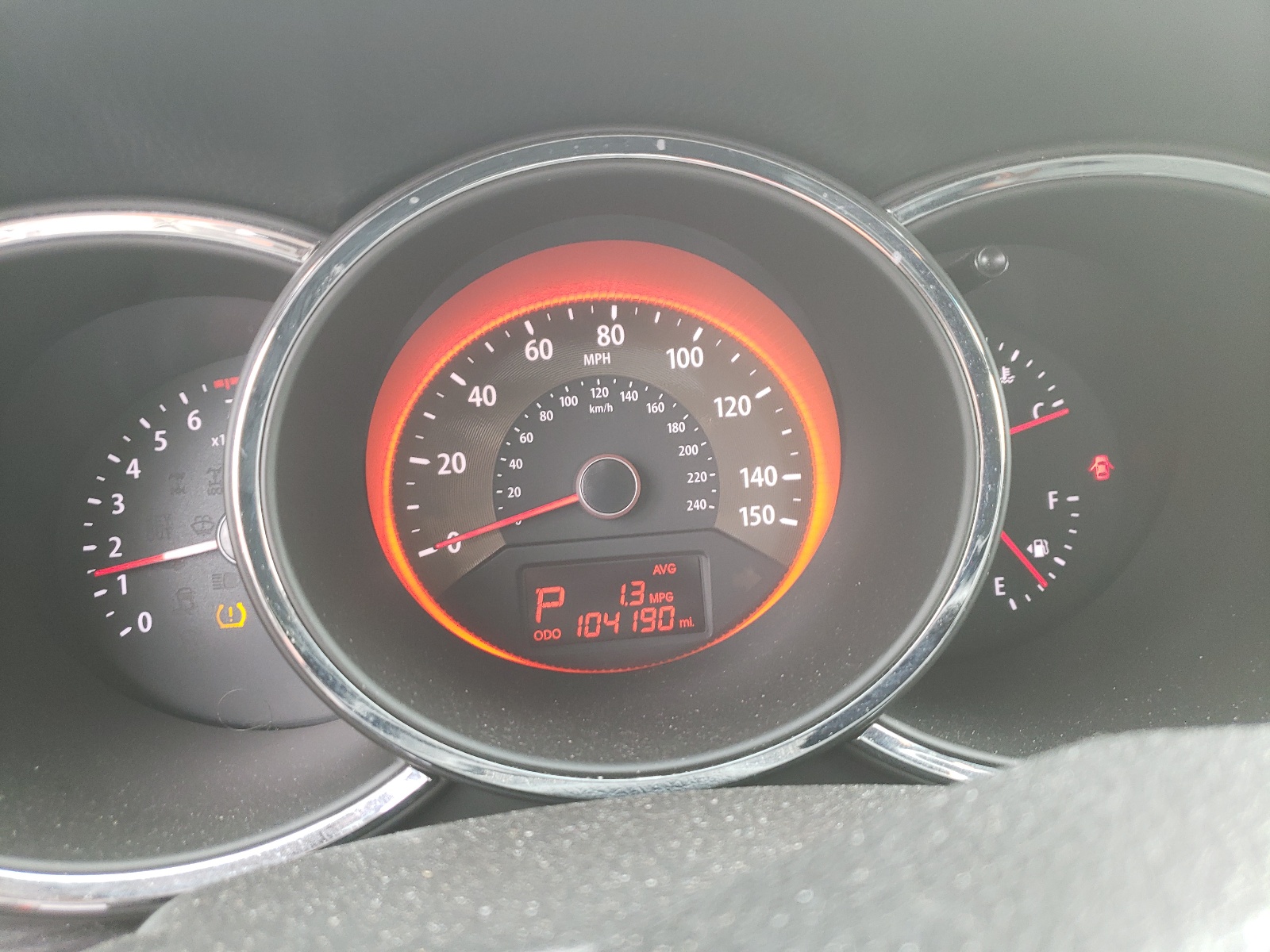 Photo 8 from auction – 2012 KIA SORENTO SX with VIN 5XYKW4A25CG262982