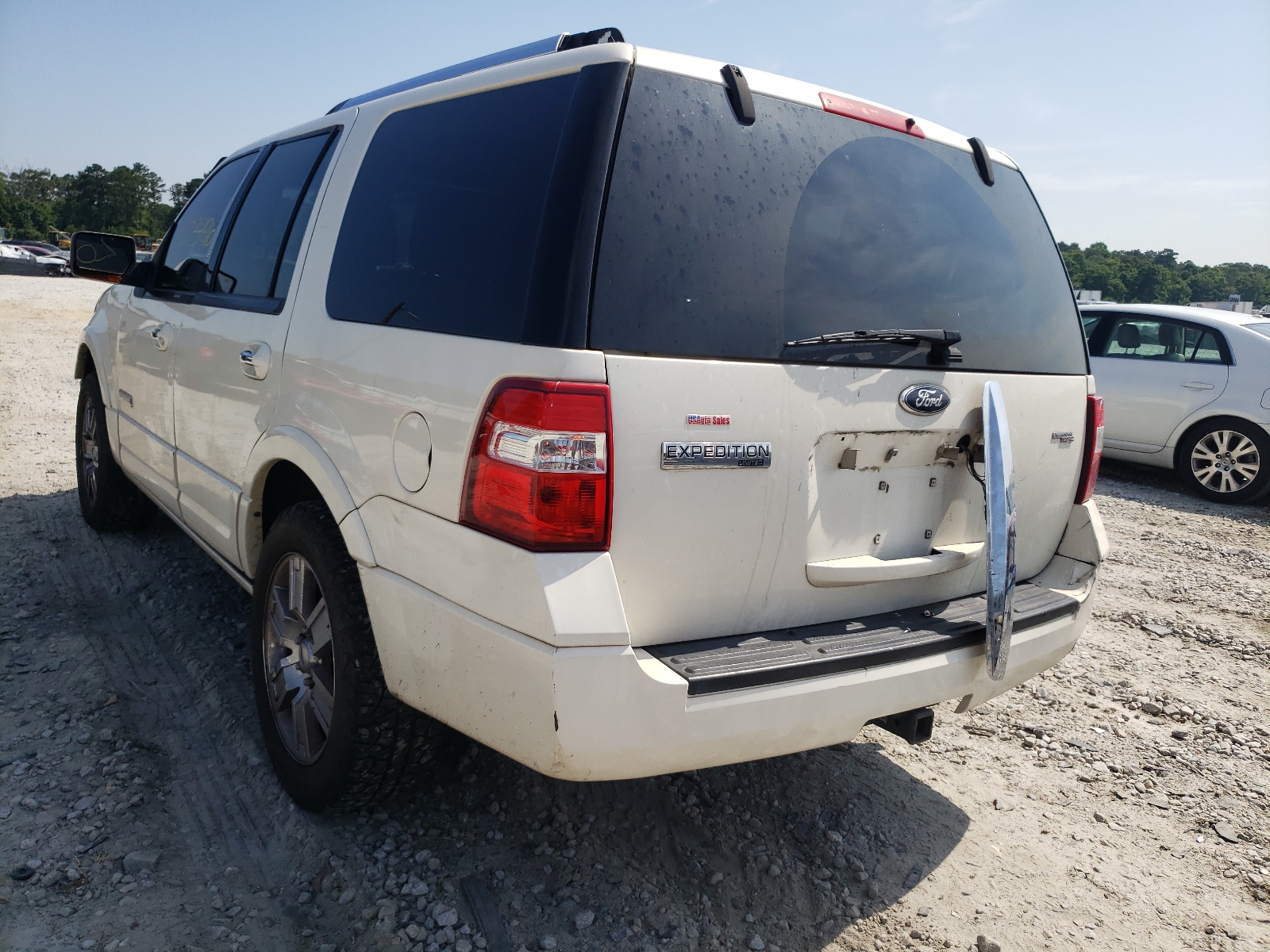 Photo 3 from auction – 2008 FORD EXPEDITION with VIN 1FMFU19578LA05043