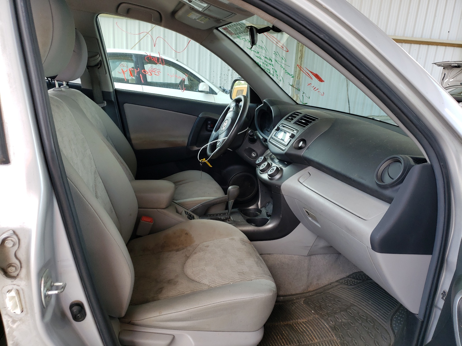 Zdjęcie 5 z aukcji – 2012 TOYOTA RAV4 z VIN 2T3ZF4DV9CW116462