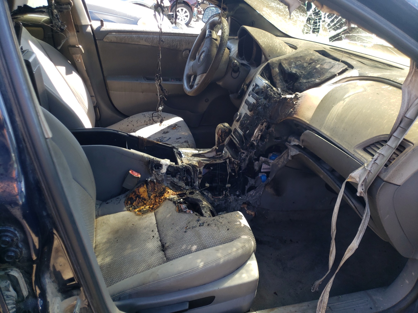 Photo 5 from auction – 2011 CHEVROLET MALIBU LS with VIN 1G1ZA5EUXBF105506