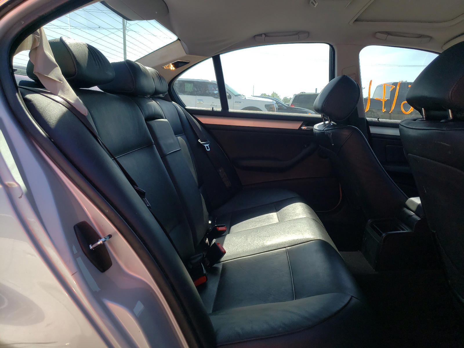 Photo 6 from auction – 2004 BMW 330 I with VIN WBAEV53444KM35758