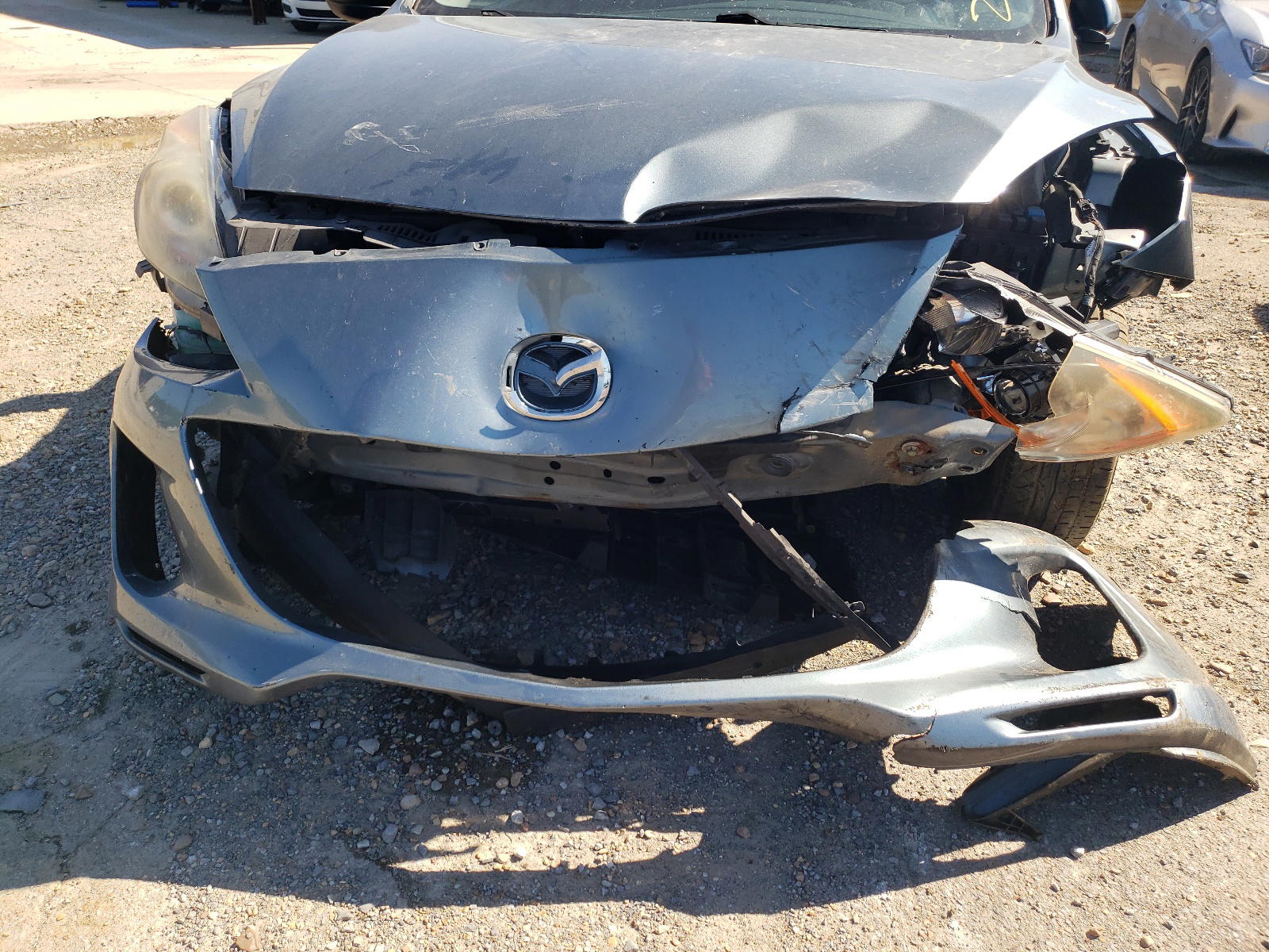 Photo 9 from auction – 2012 MAZDA 3 I with VIN JM1BL1UF1C1615255