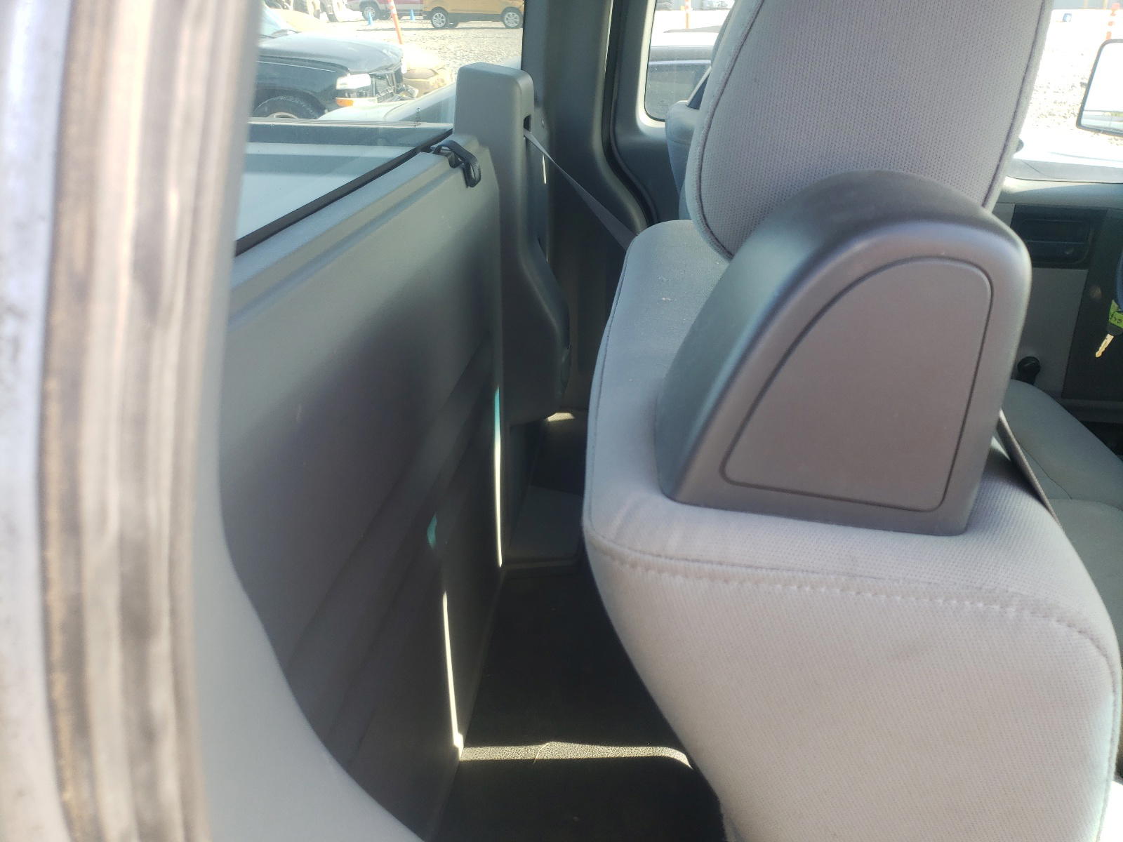 Photo 6 from auction – 2008 FORD F150 with VIN 1FTRF12298KB30255
