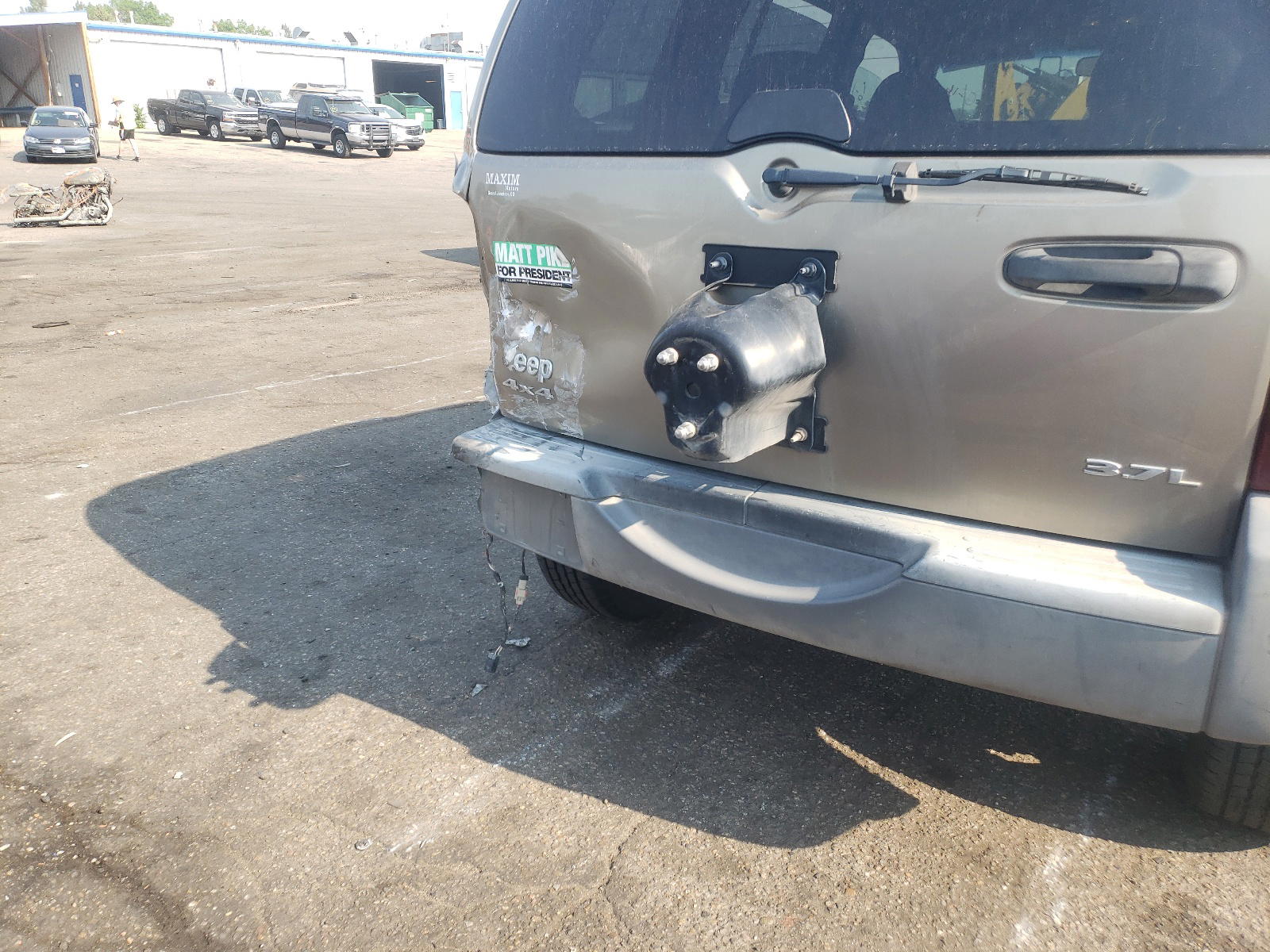 Photo 10 from auction – 2005 JEEP LIBERTY with VIN 1J4GL48K35W665136