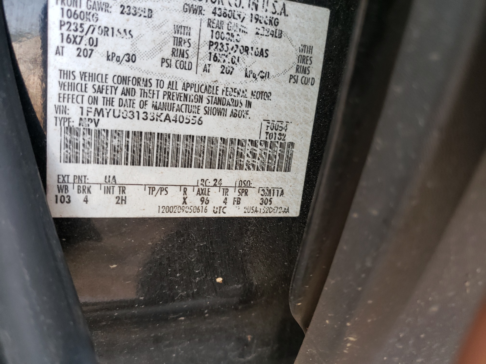 Photo 10 from auction – 2003 FORD ESCAPE XLT with VIN 1FMYU03133KA40556
