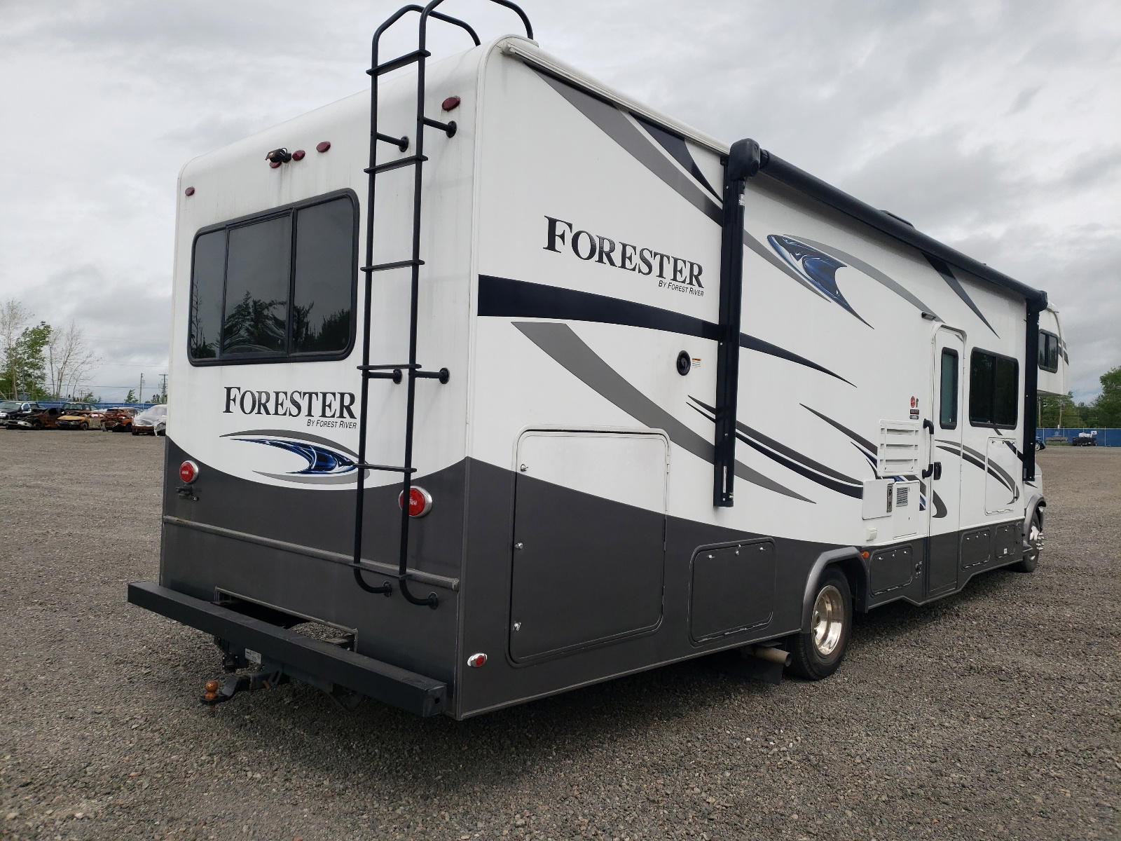 Photo 4 from auction – 2018 WILDWOOD FORESTER with VIN 1FDXE4FSXJDC21837