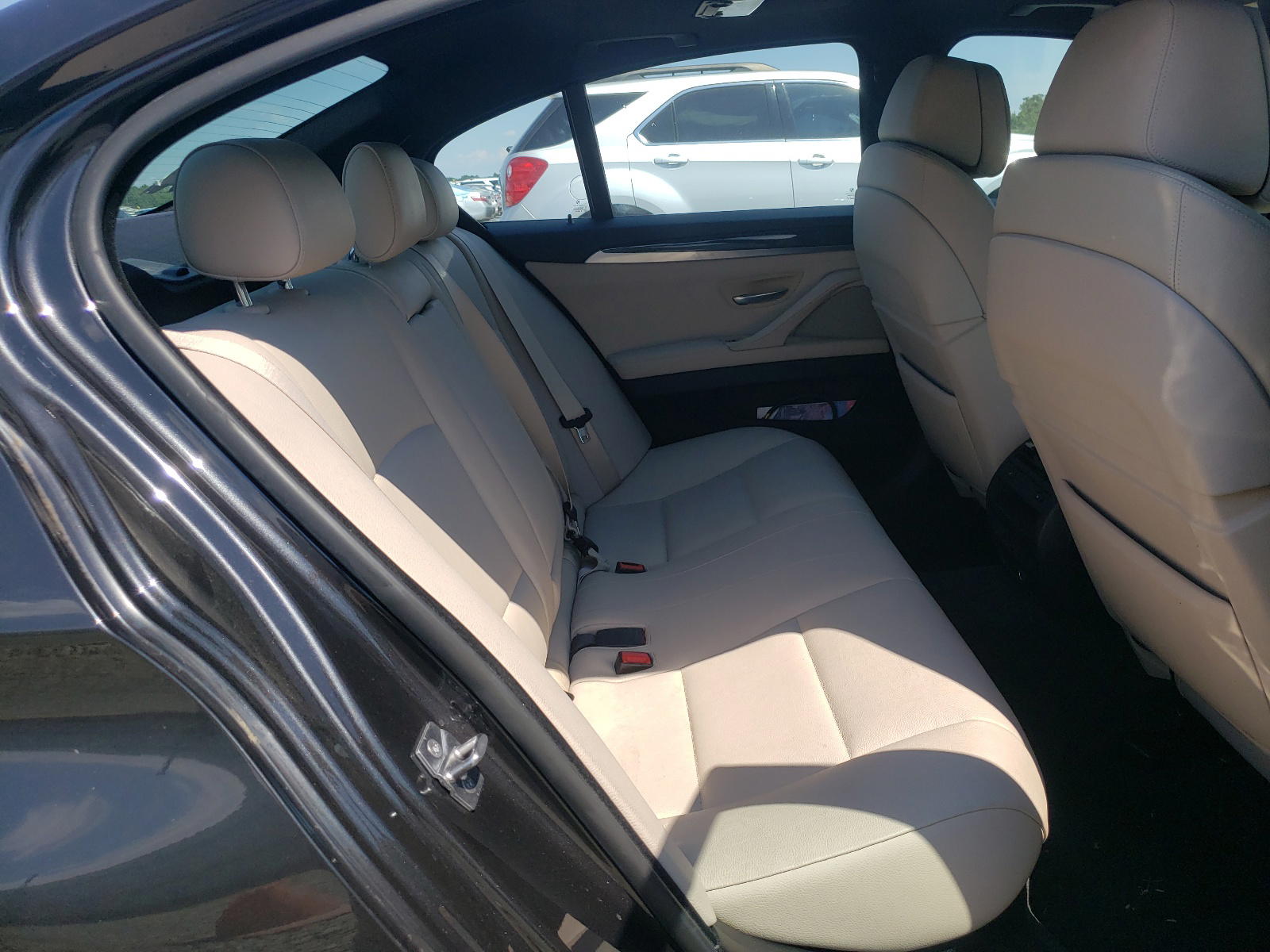 Photo 6 from auction – 2012 BMW 550 I with VIN WBAFR9C54CDX79151