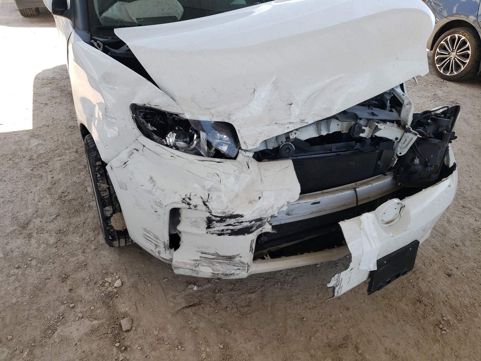 Photo 9 from auction – 2015 TOYOTA SCION XB with VIN JTLZE4FE3FJ078735