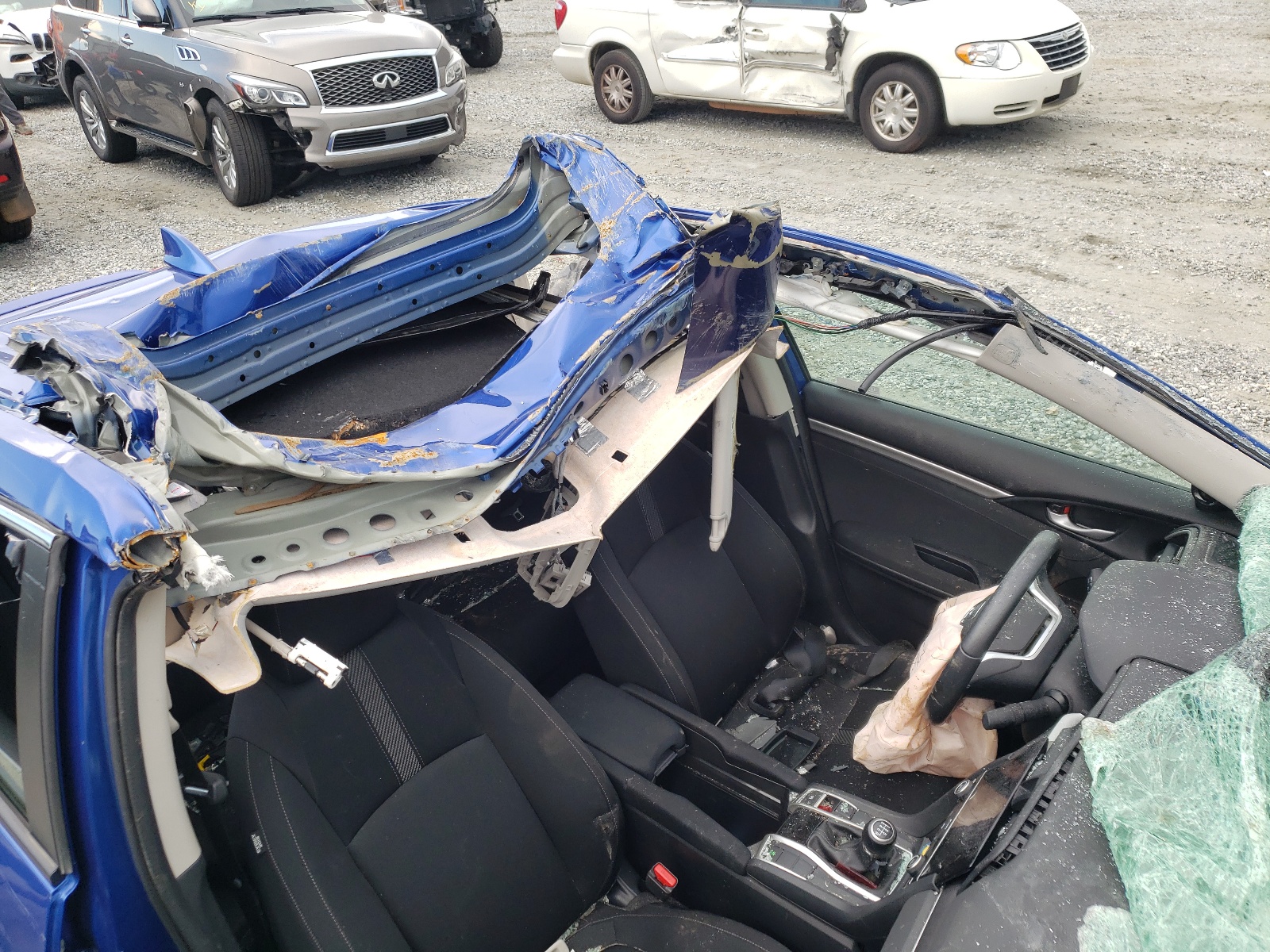 Photo 9 from auction – 2018 HONDA CIVIC EX with VIN 19XFC1E30JE004066
