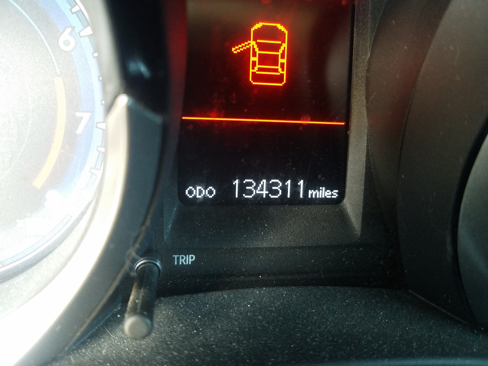 Photo 8 from auction – 2014 TOYOTA COROLLA L with VIN 2T1BURHE8EC102936