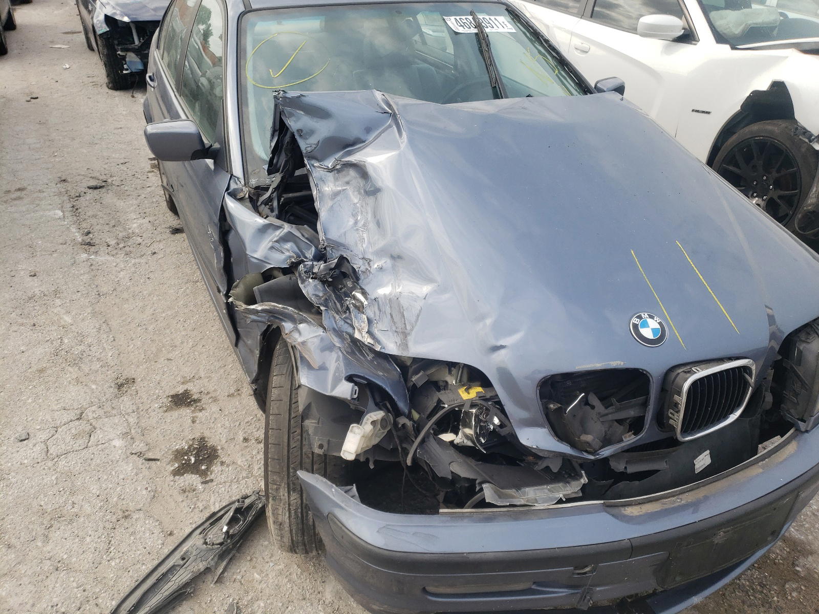 Photo 9 from auction – 2000 BMW 325I with VIN WBAAM3340YFP70696