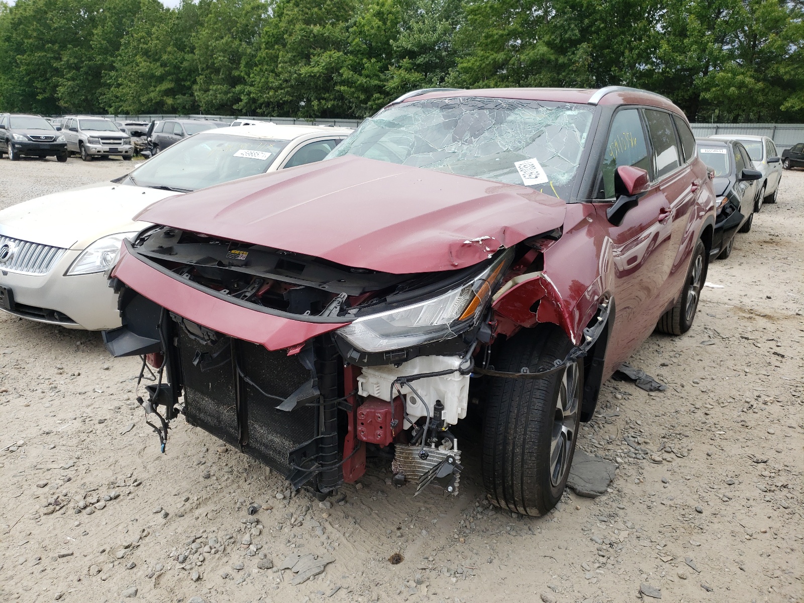 Photo 2 from auction – 2020 TOYOTA HIGHLANDER with VIN 5TDGZRBH4LS008454