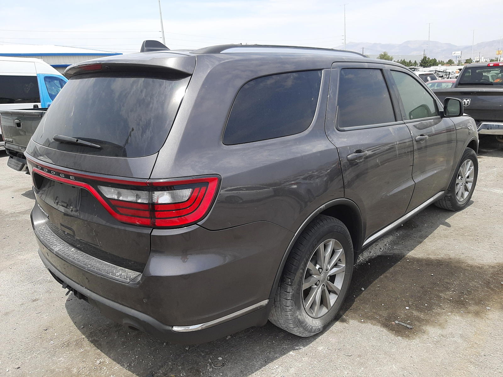 Photo 4 from auction – 2018 DODGE DURANGO SX with VIN 1C4RDHAG2JC444857
