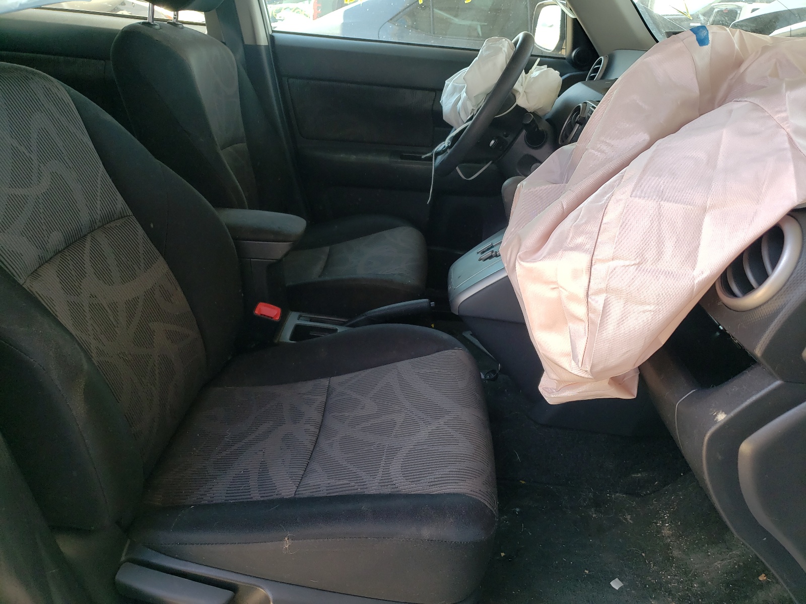 Photo 5 from auction – 2015 TOYOTA SCION XB with VIN JTLZE4FE3FJ078735
