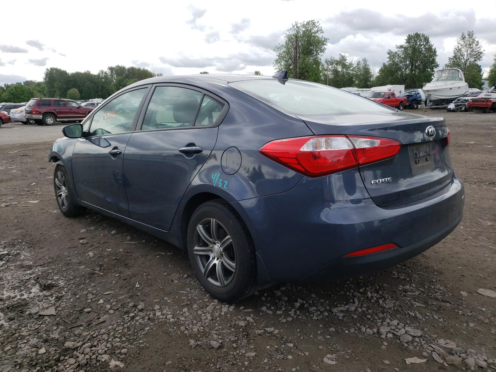 Photo 3 from auction – 2015 KIA FORTE LX with VIN KNAFX4A67F5308422