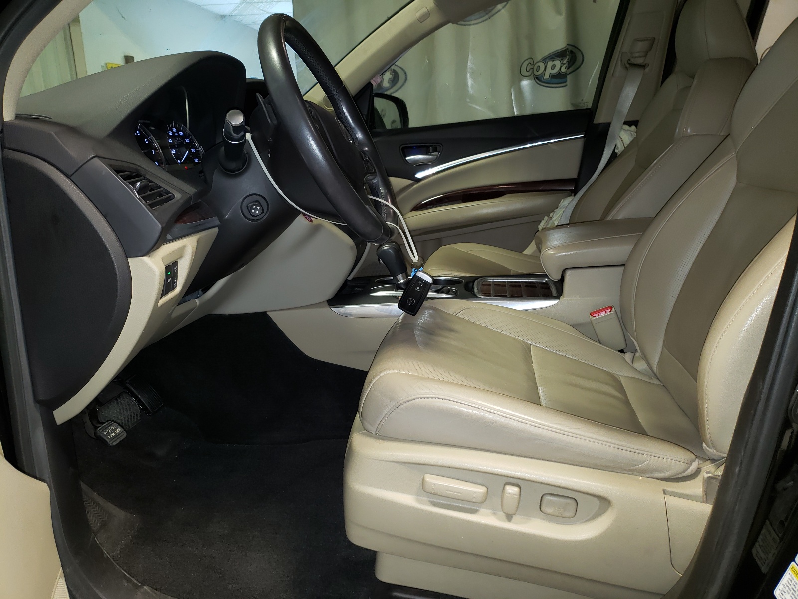 Photo 5 from auction – 2014 ACURA MDX ADVANC with VIN 5FRYD3H86EB002457