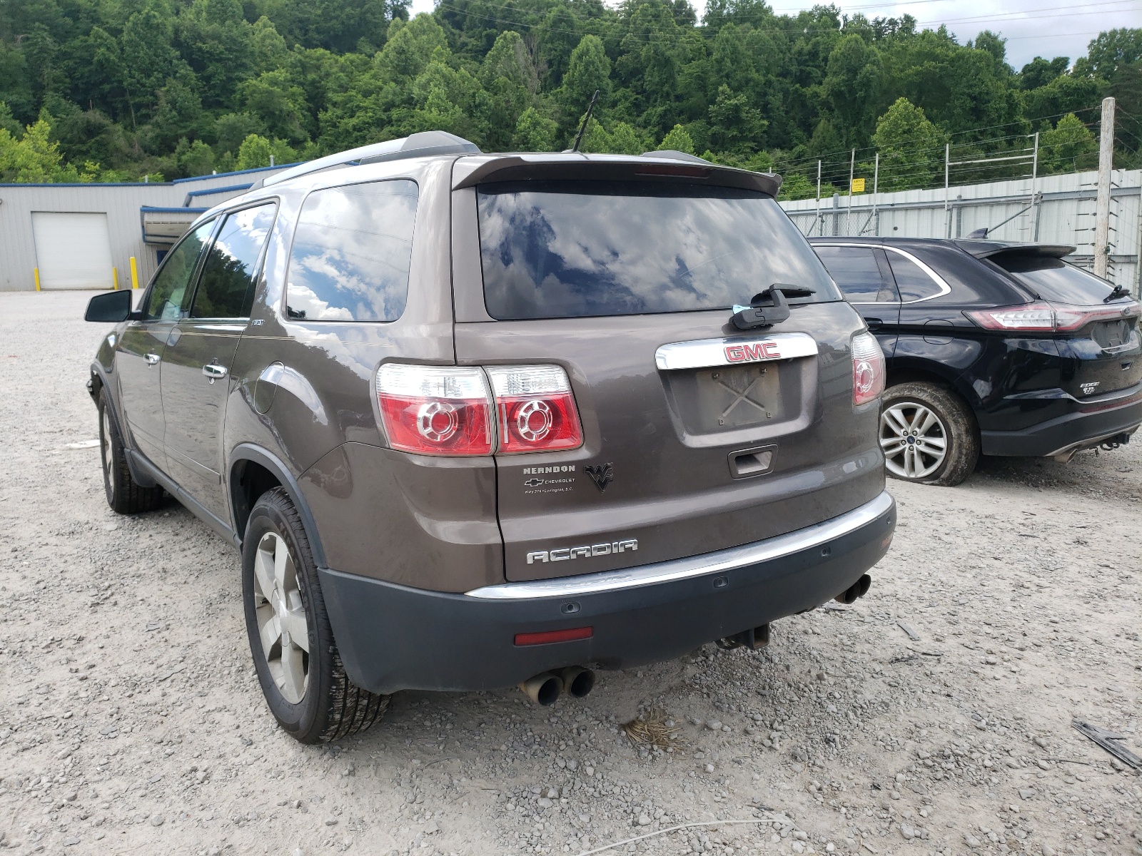 Photo 3 from auction – 2011 GMC ACADIA SLT with VIN 1GKKRRED9BJ271560