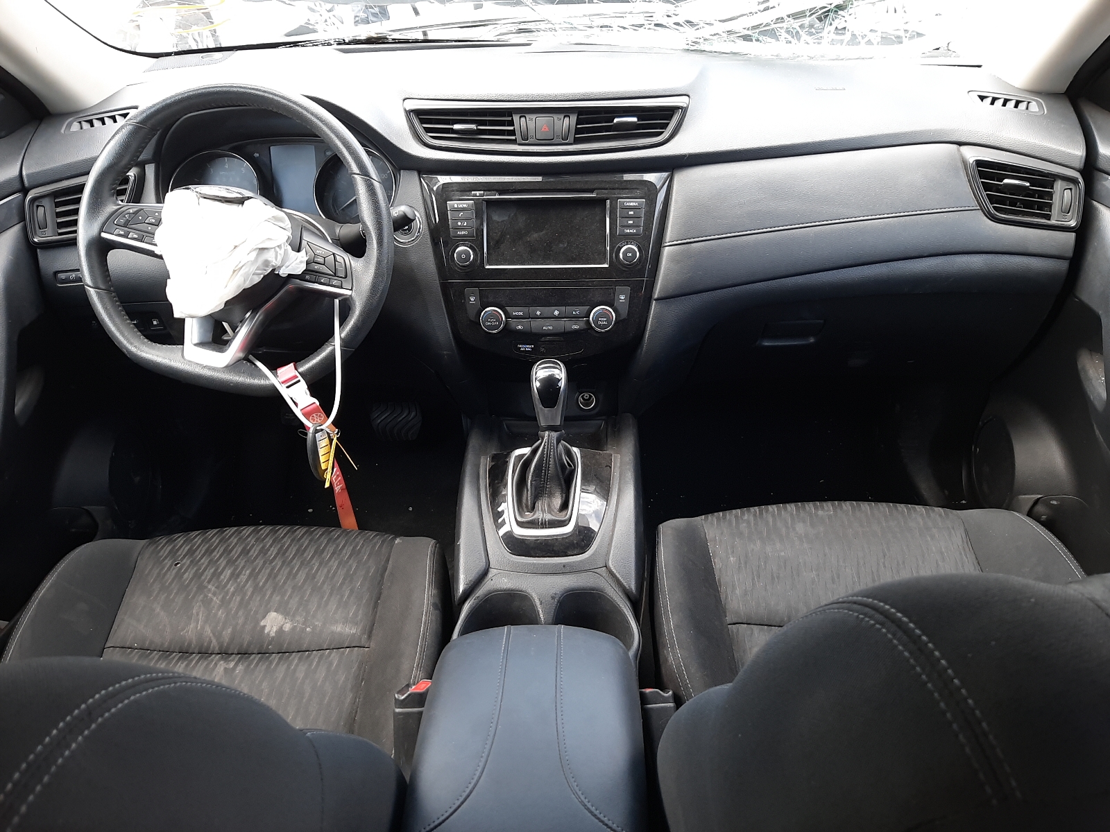 Photo 9 from auction – 2020 NISSAN ROGUE S with VIN KNMAT2MV7LP500472