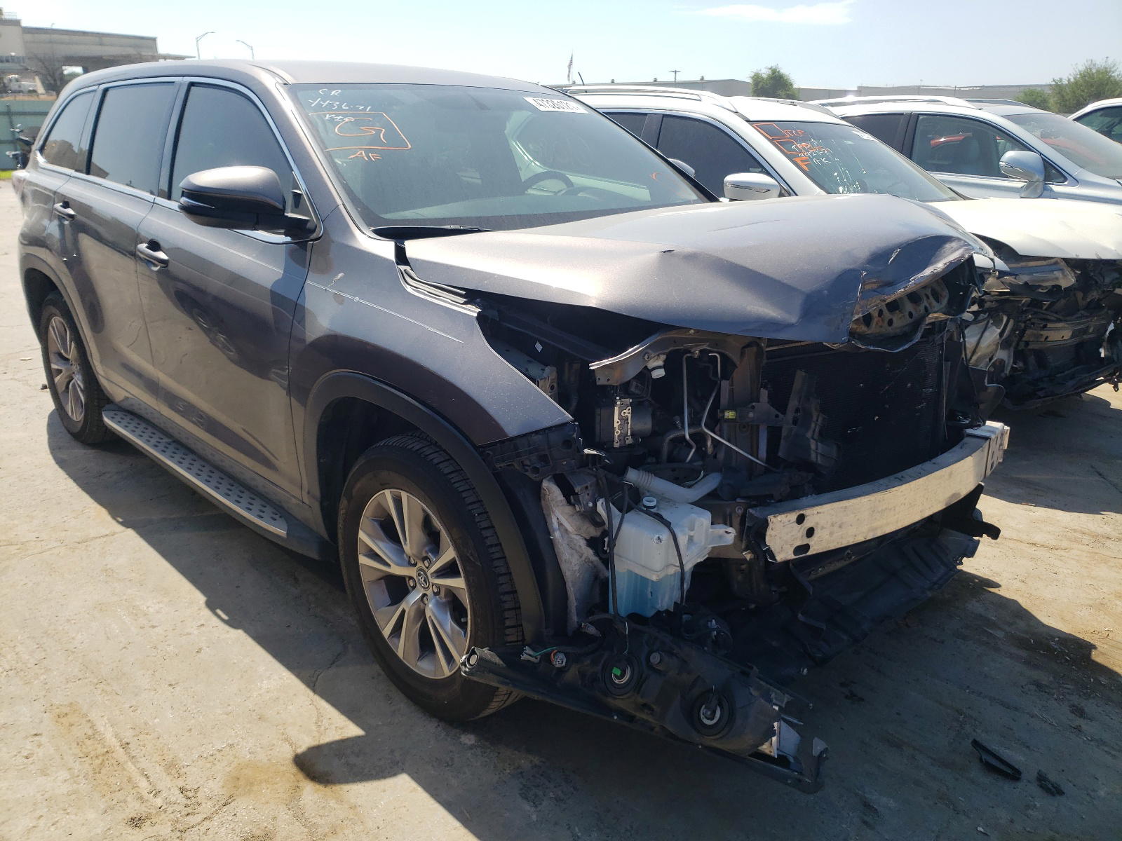 TOYOTA HIGHLANDER 2016 with VIN 5TDZKRFH5GS177489 - Photo from auction