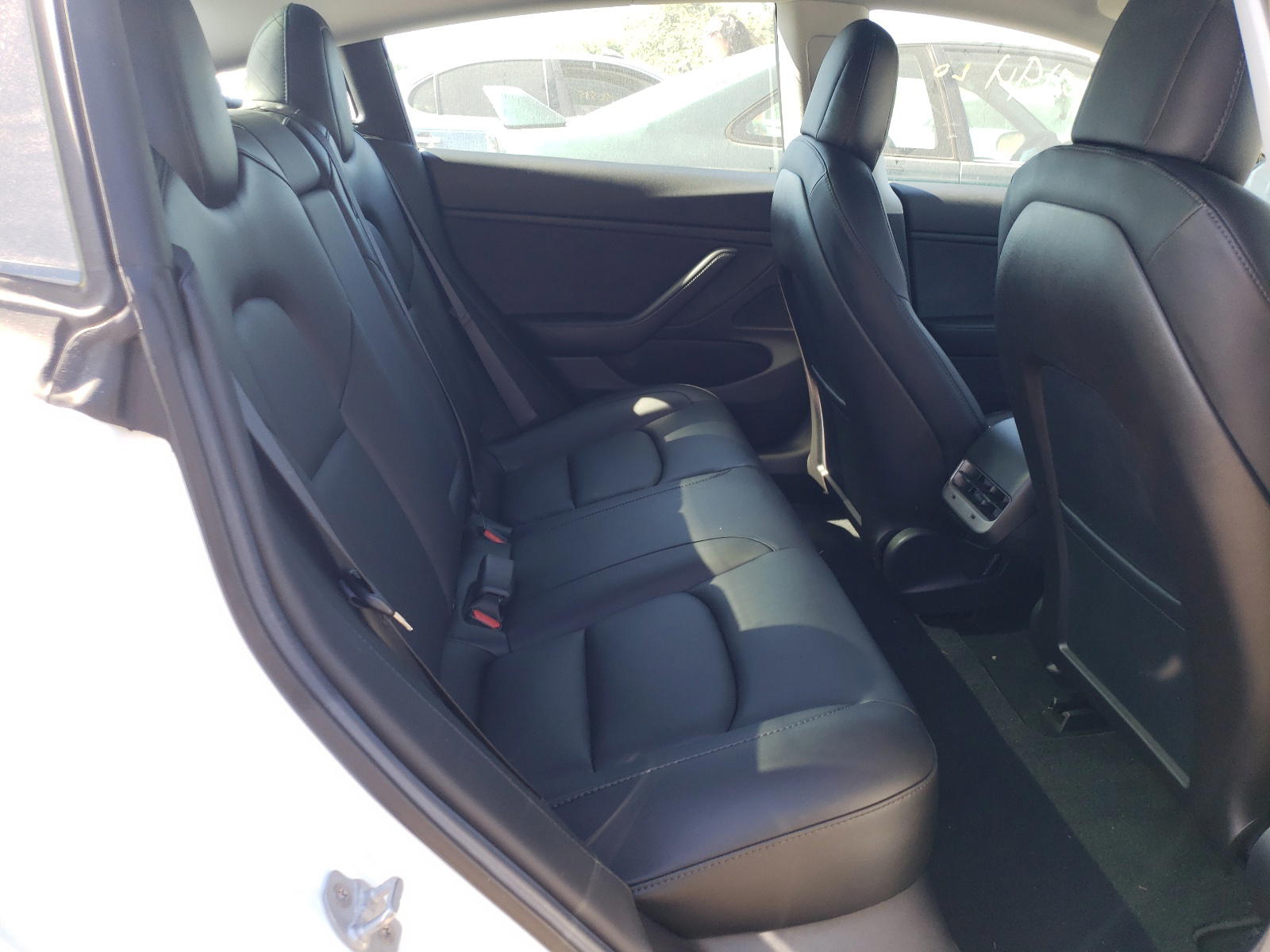 Photo 6 from auction – 2019 TESLA MODEL 3 with VIN 5YJ3E1EB0KF511534