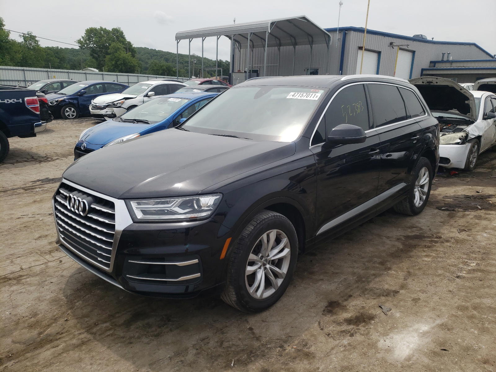 Photo 2 from auction – 2017 AUDI Q7 PREMIUM with VIN WA1LAAF73HD045470