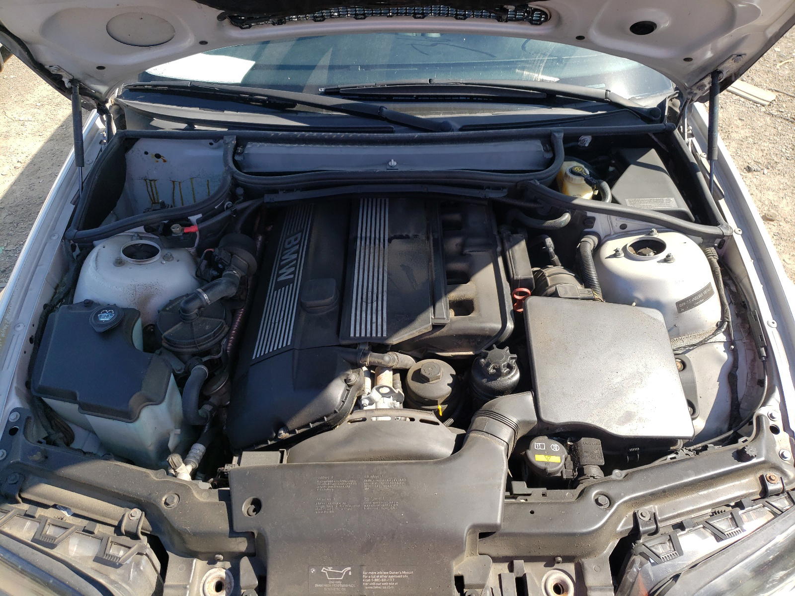 Photo 7 from auction – 2004 BMW 330 I with VIN WBAEV53444KM35758