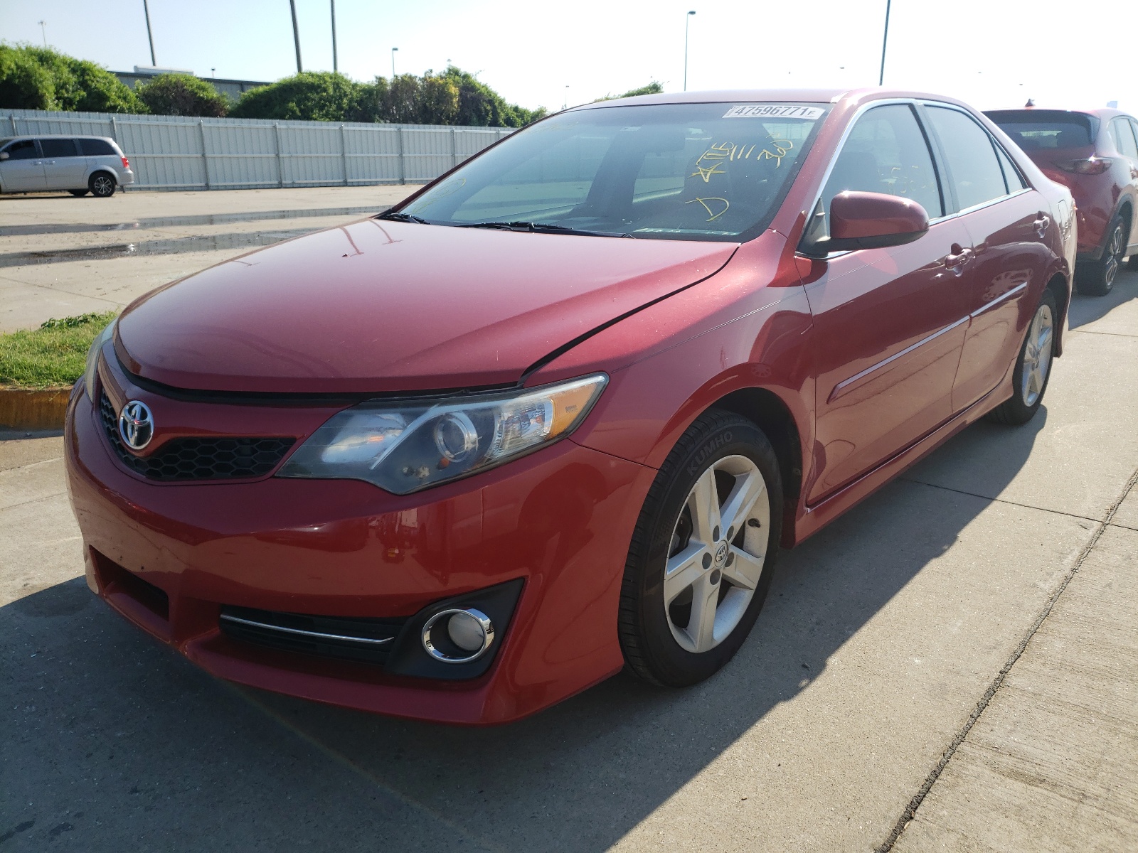 Photo 2 from auction – 2014 TOYOTA CAMRY L with VIN 4T1BF1FK6EU768762