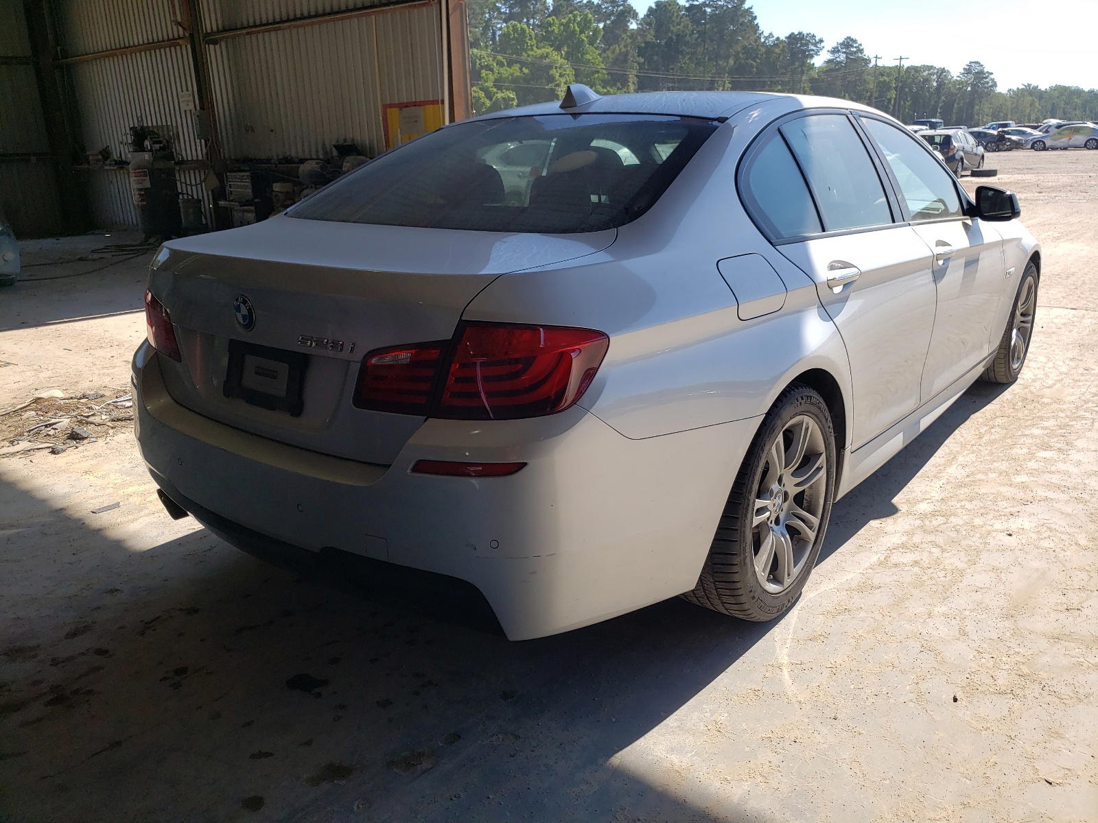 Photo 4 from auction – 2011 BMW 528 I with VIN WBAFR1C58BC743355